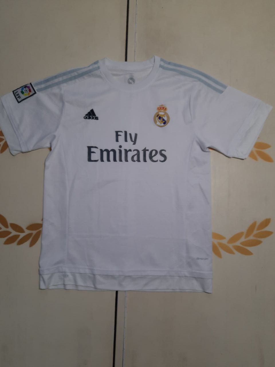 Adidas Real Madrid Home Jersey 2015-2016 size L