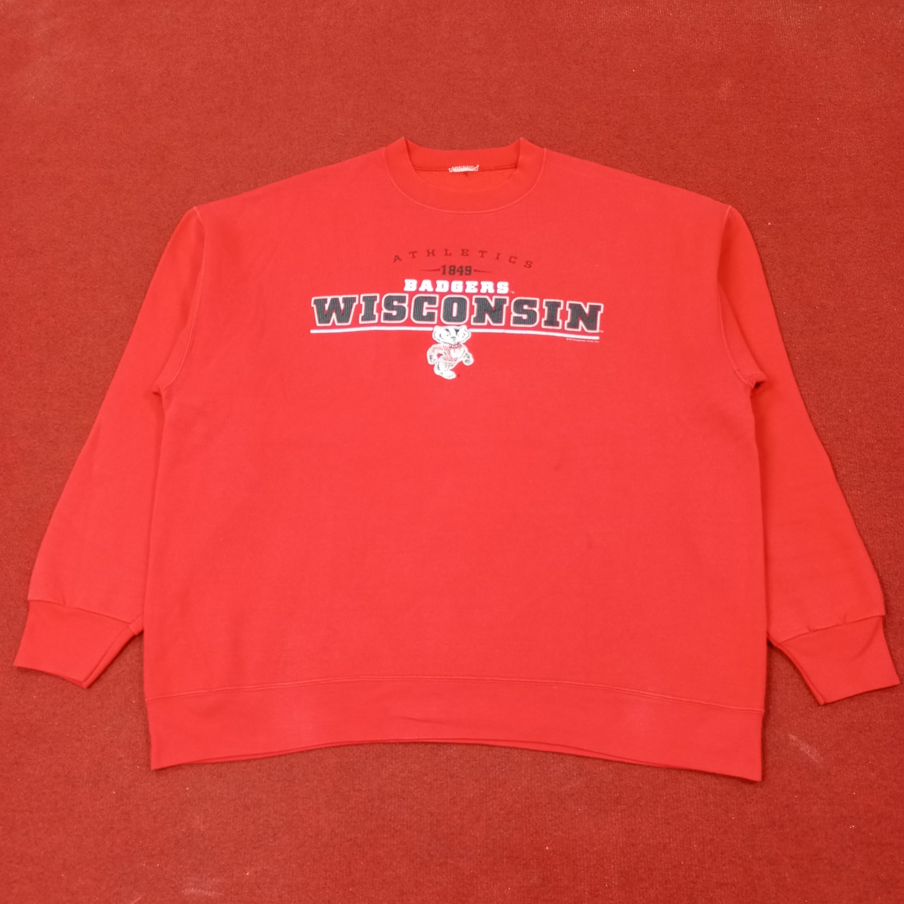Vintage Badgers Wisconsin Football Team Vintage Sweatshirt c248n3 Size US XXL / EU 58 / 5 - 1 Thumbnail