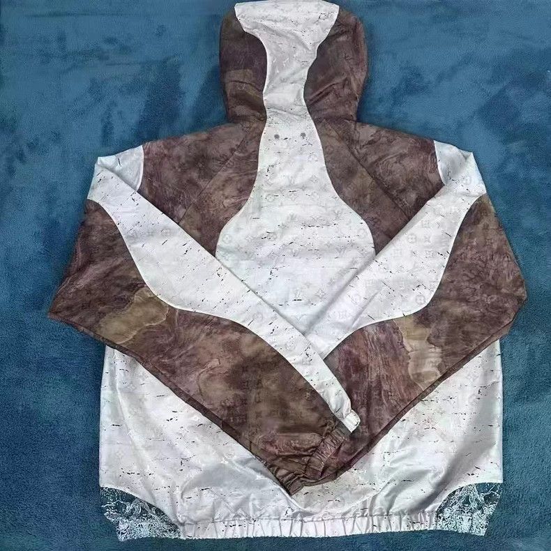 Louis Vuitton Louis Vuitton Marble print full logo windbreaker jacket 25 Size US L / EU 52-54 / 3 - 4 Thumbnail