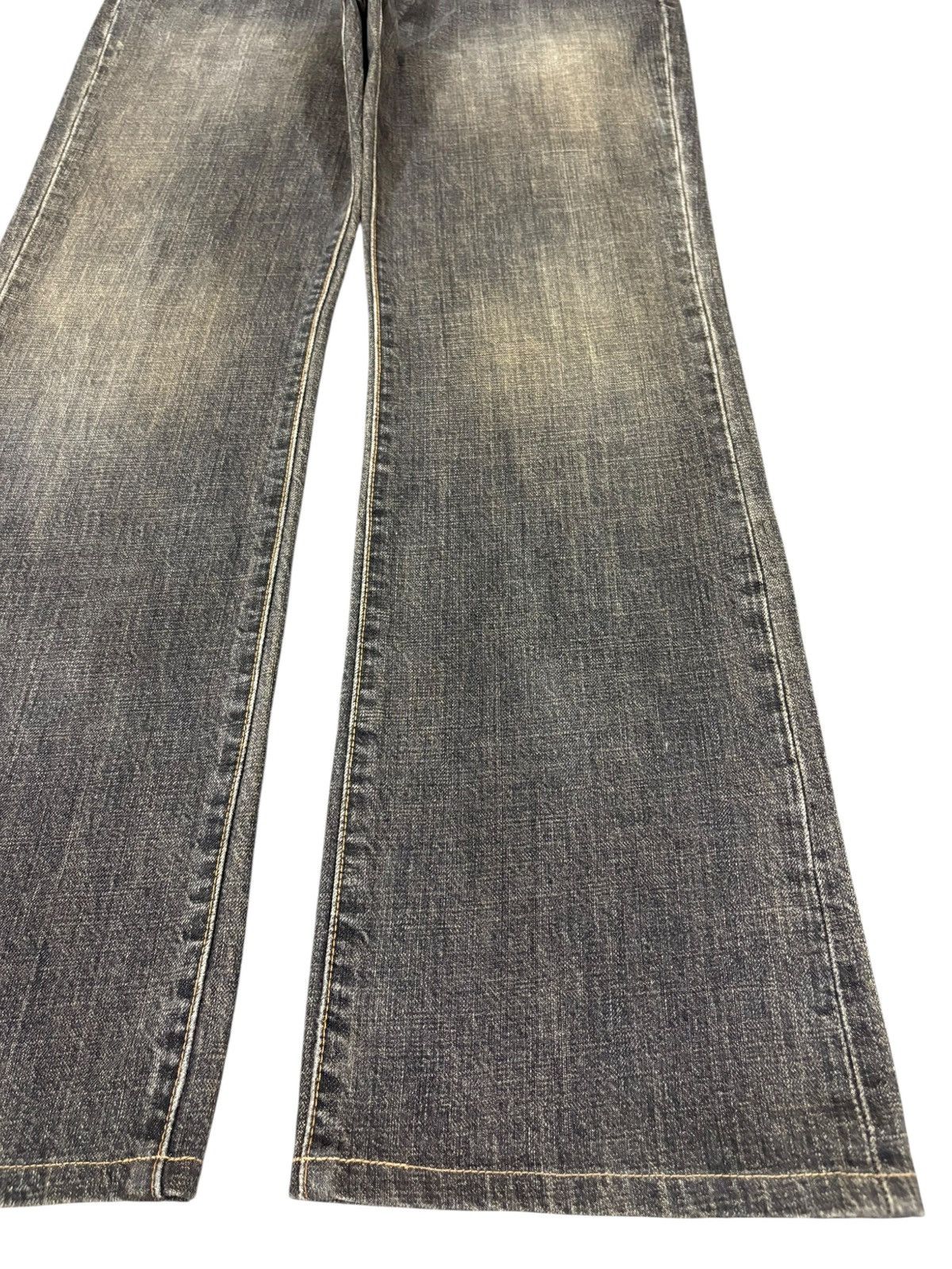 Wrangler Vintage Wrangler Mud Wash Distressed Flare Jeans Size US 32 / EU 48 - 6 Thumbnail