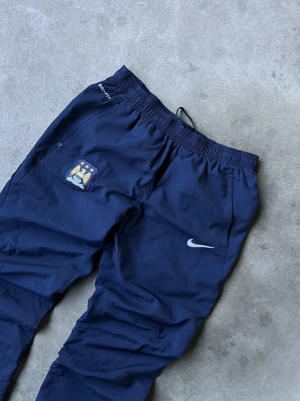 Nike Nike Manchester City Vintage Track Pants Size Medium Size US 32 / EU 48 - 2 Thumbnail