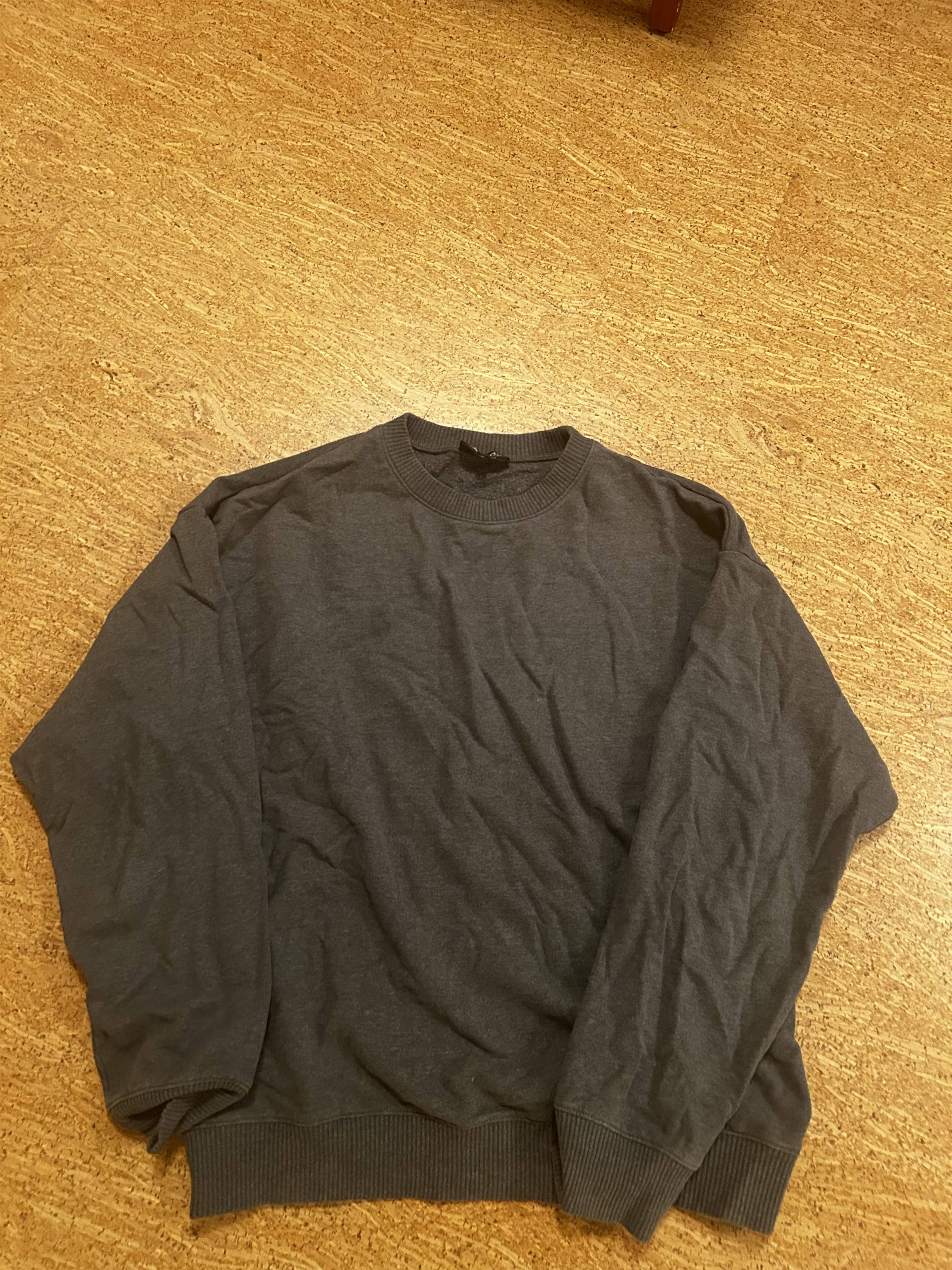 A.P.C. Grey APC Crewneck Size US S / EU 44-46 / 1 - 1 Thumbnail