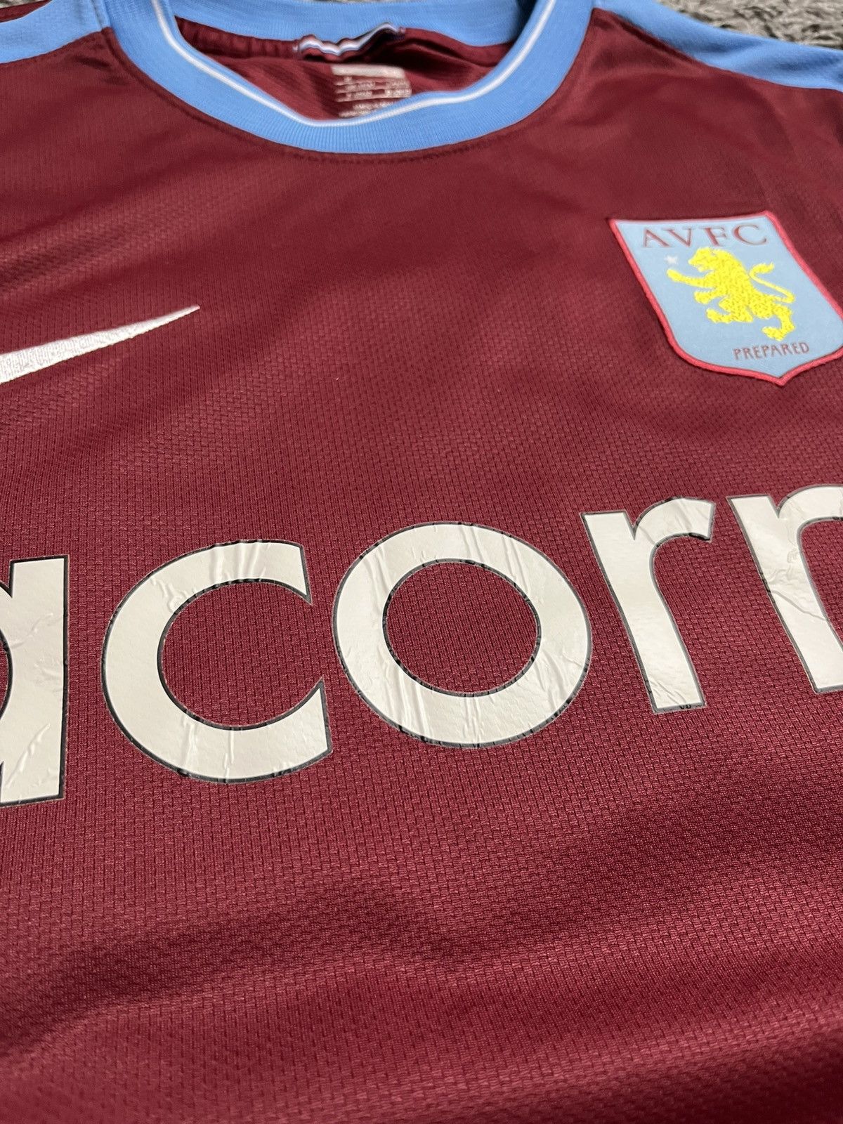 Nike Vtg 2009 Aston Villa Home Kit - Acorns - Nike Fit Size US M / EU 48-50 / 2 - 4 Thumbnail