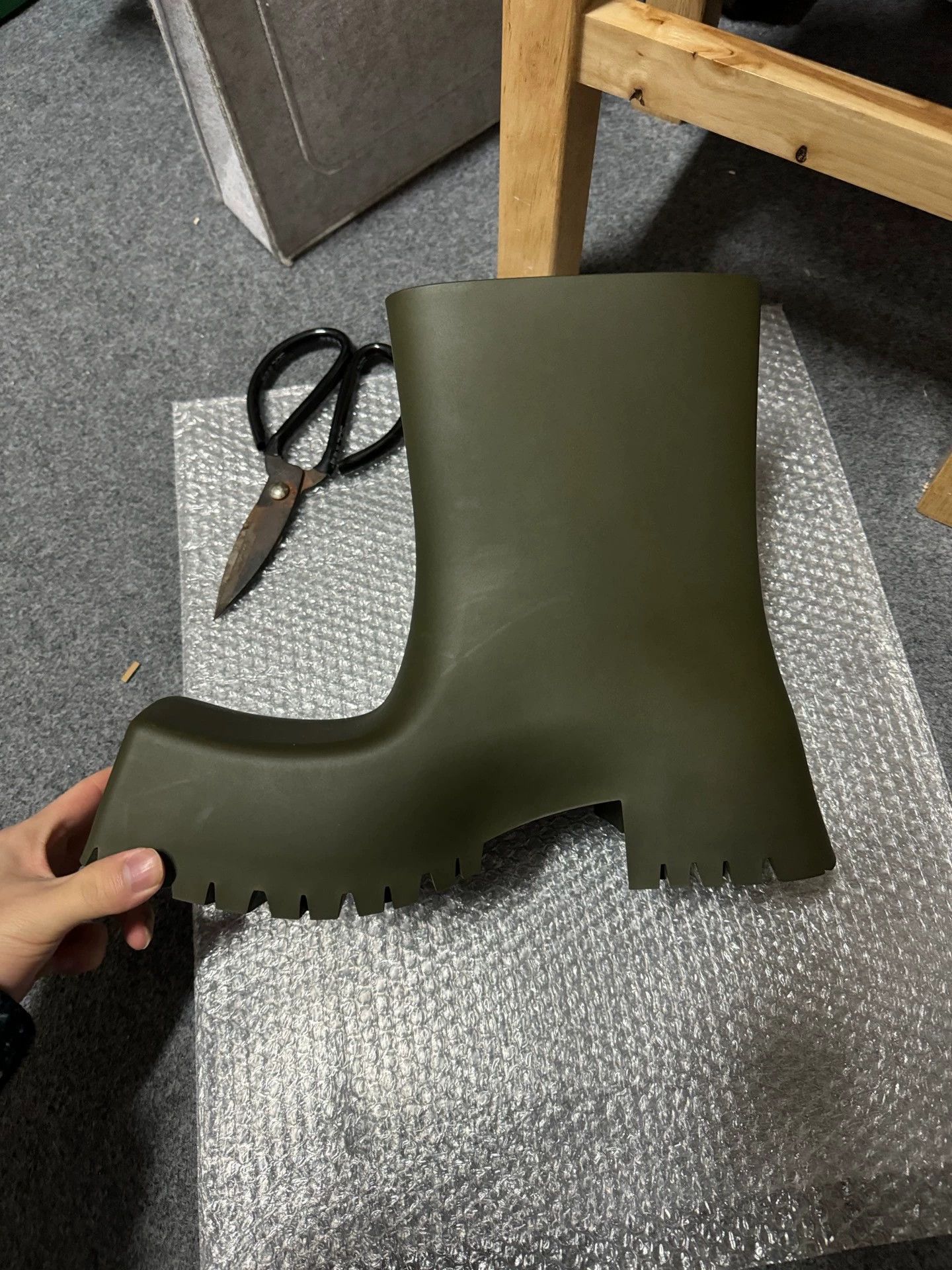 Balenciaga Balenciaga Trooper 42 Dark Green Unworn dust bag & card Size US 9 / EU 42 - 6 Thumbnail
