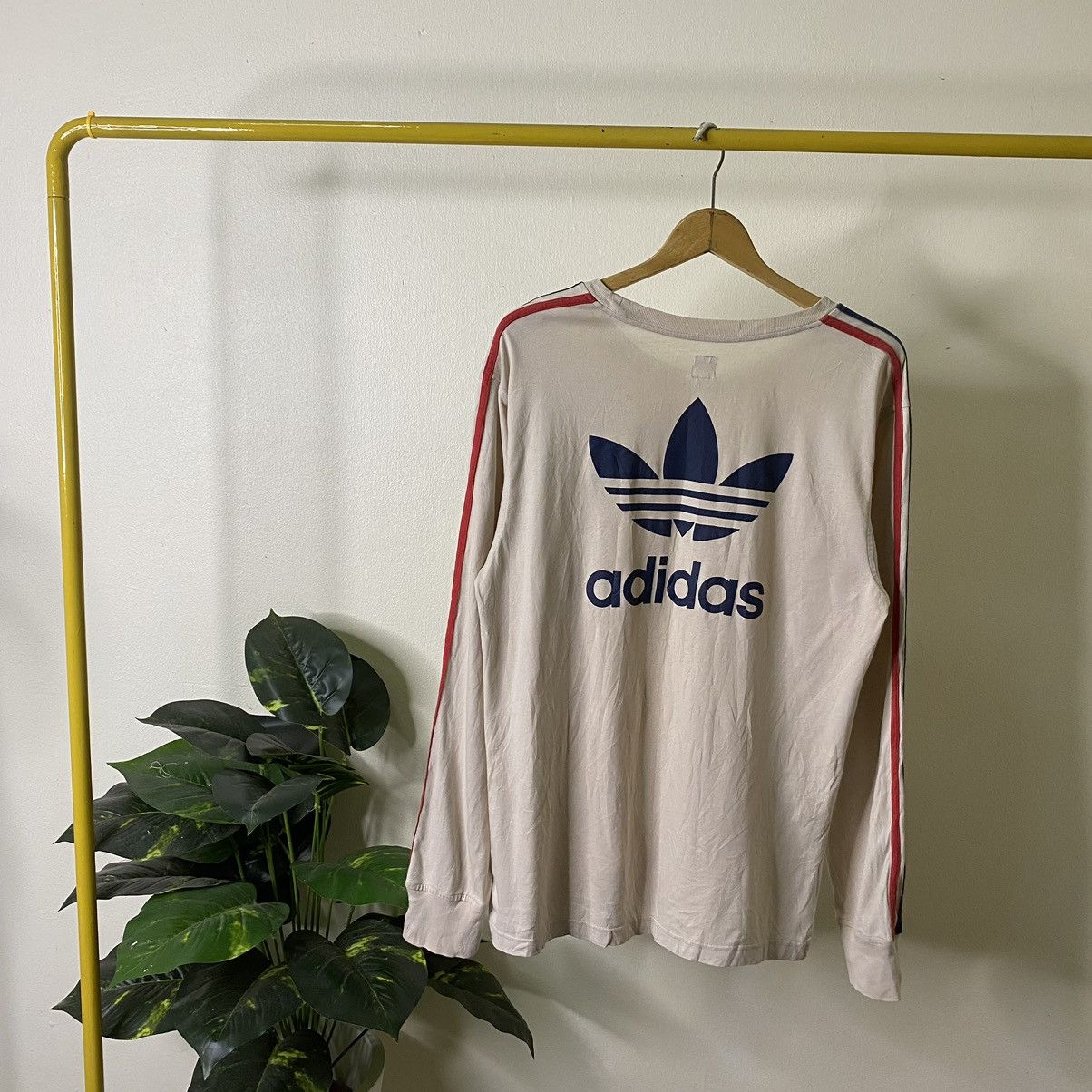 Adidas × Vintage Vintage 2006 Adidas Vienna Tribute Big Logo LS Tee Size US L / EU 52-54 / 3 - 1 Thumbnail