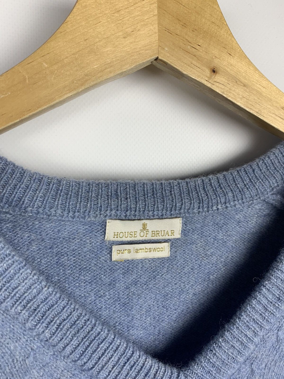 Designer House of Bruar Wool Jumper Sweater V-neck Men’s Size L Blue Size US L / EU 52-54 / 3 - 4 Thumbnail