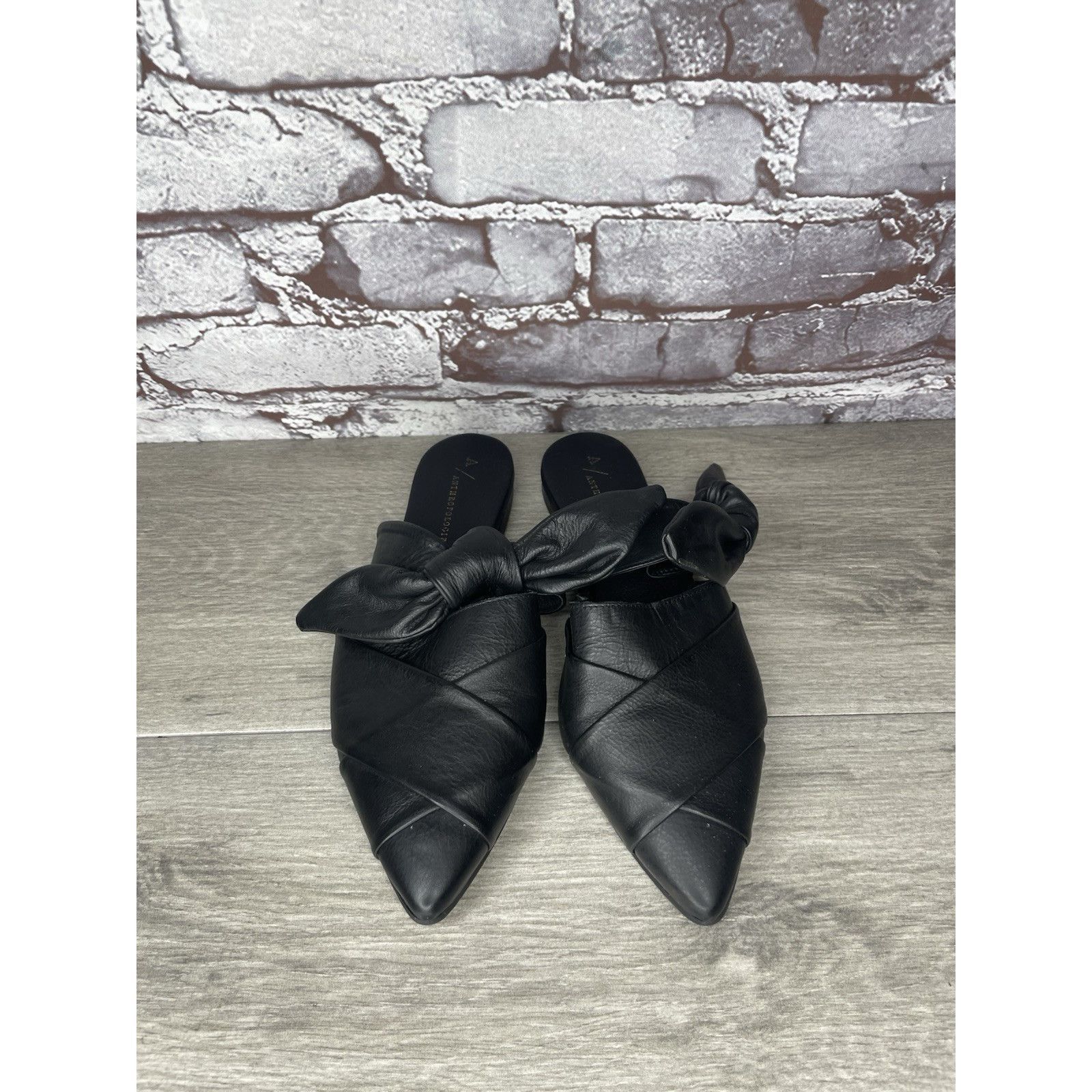 Anthropologie Anthropologie Black Leather Bow Pointed Toe Mules Flats Wome Size US 7.5 / IT 37.5 - 18 Thumbnail