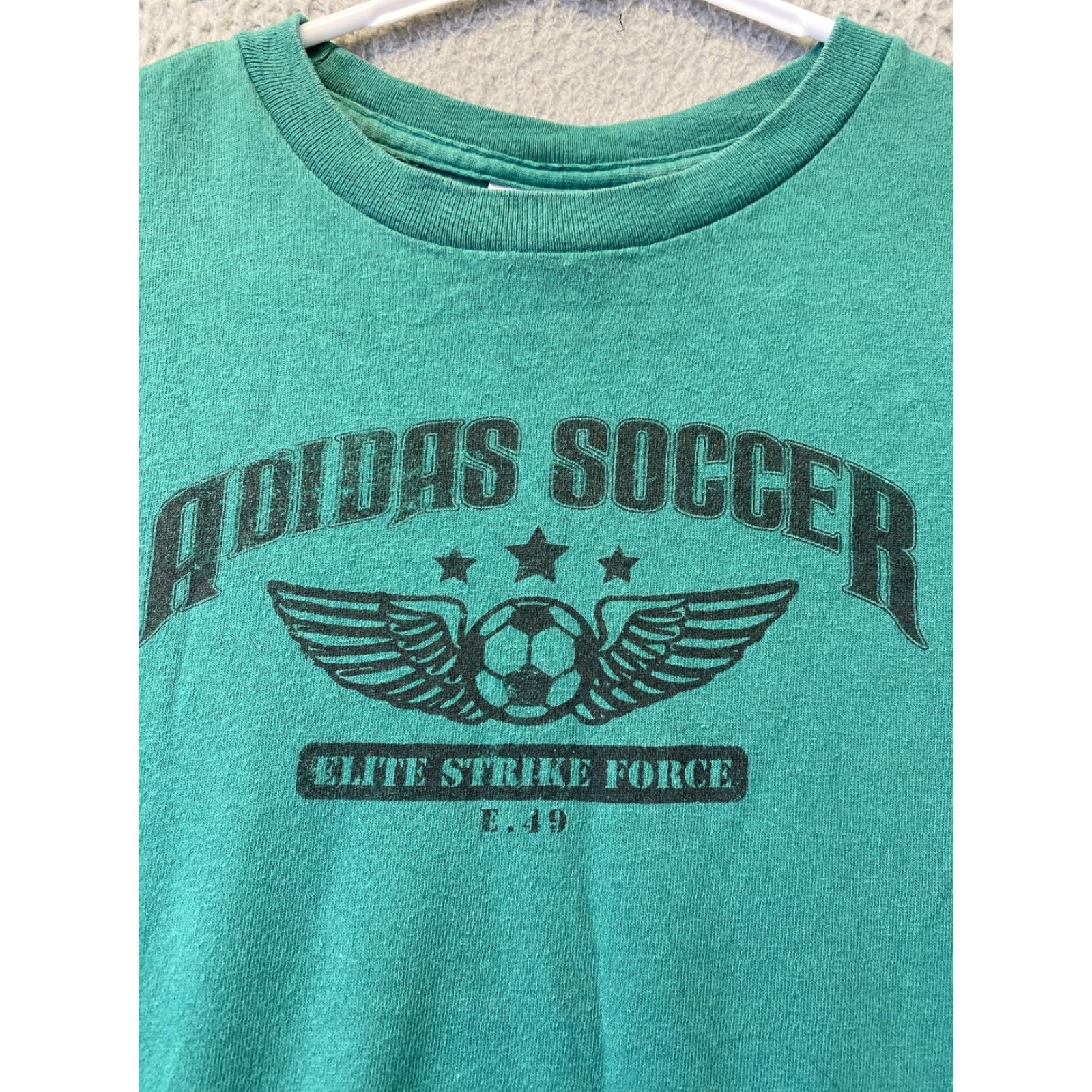 Adidas Adidas Shirt Men’s Green Short Sleeve Size Large 54-48 Crew Neck Cotton Knit Vintage? No 90s? (adjusted) Size US L / EU 52-54 / 3 - 2 Thumbnail