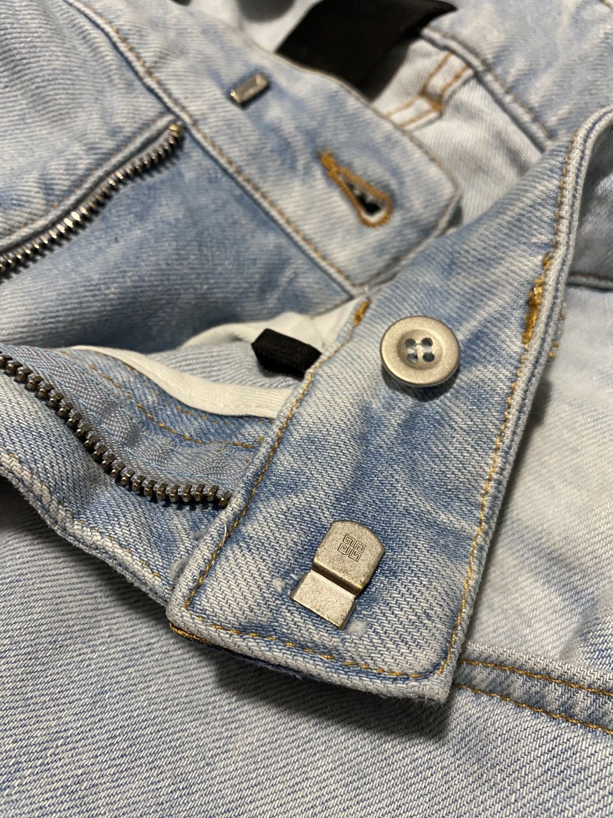 Givenchy Givenchy Wide Jeans Size US 30 / EU 46 - 9 Thumbnail