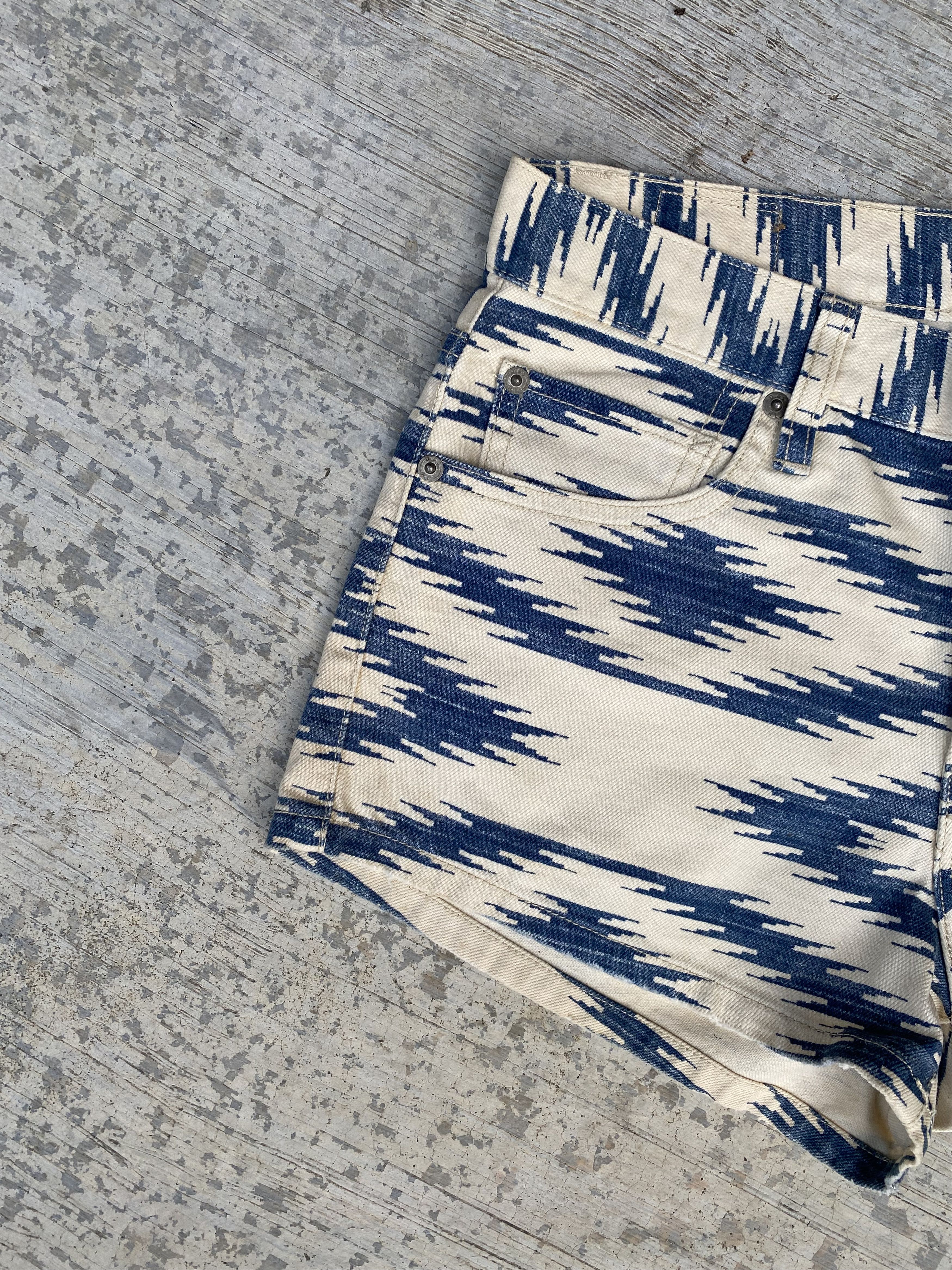Denim & Supply Ralph Lauren Denim & Supply Ralph Lauren Aztec mini shorts jeans Size 28" / US 6 / IT 42 - 4 Thumbnail