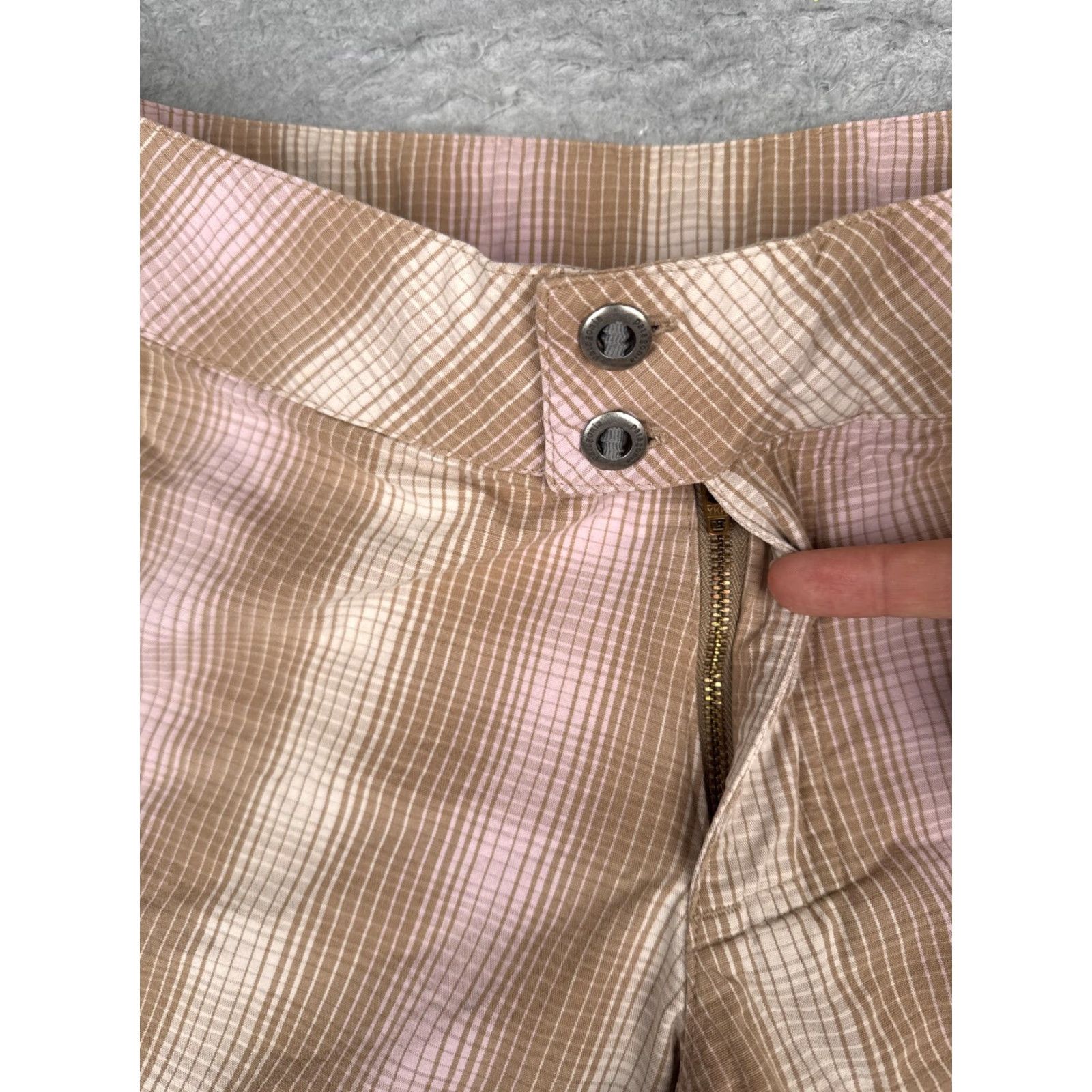 Patagonia Patagonia Shorts Womens 10 Brown Striped Organic Cotton Hiking Outdoor Chino Casual Womens 10 Brown Striped Pattern, Outdoor Size 32" / US 10 / IT 46 - 6 Thumbnail