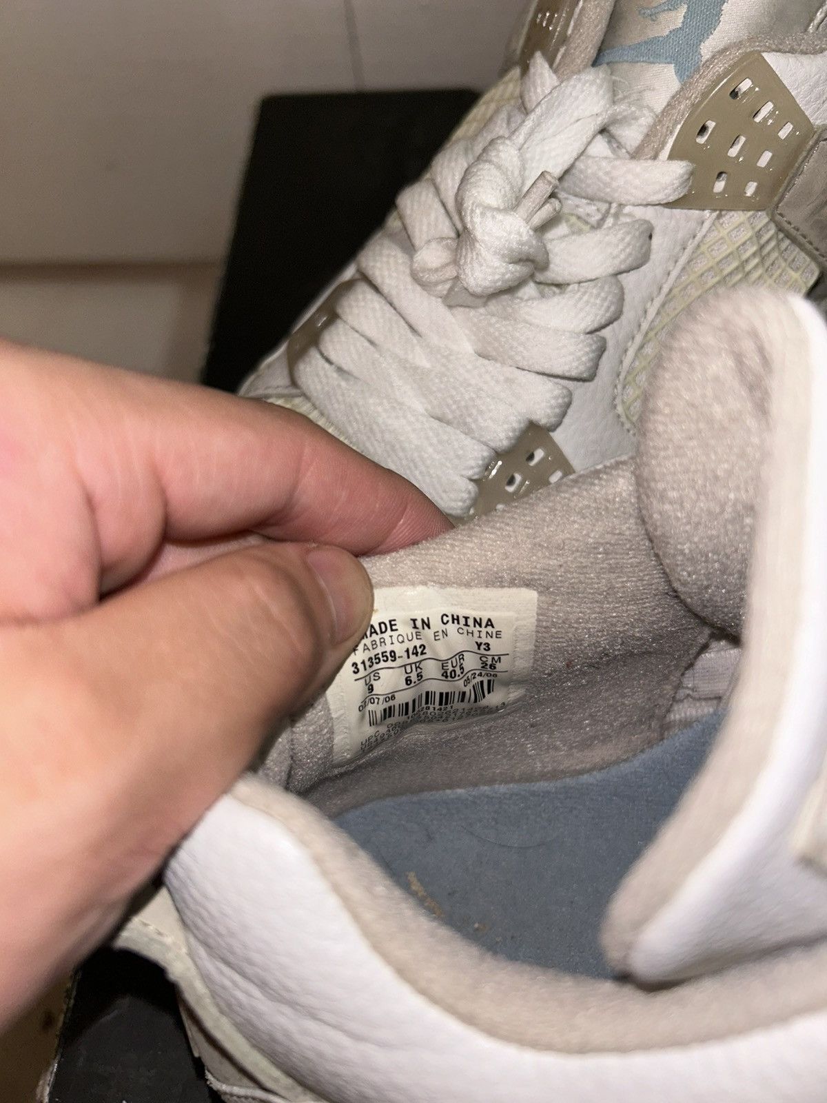 Nike RARE Jordan 4 2006 Sand 9W Size US 7.5 / EU 40-41 - 10 Thumbnail