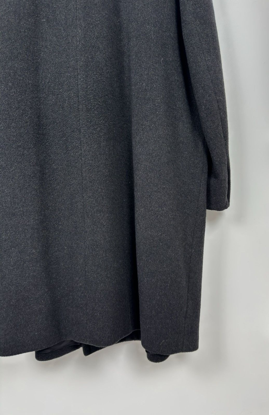 Dolce & Gabbana Dolce& Gabbana Heavy Wool Black Double-Breasted Coat Size US M / EU 48-50 / 2 - 7 Thumbnail