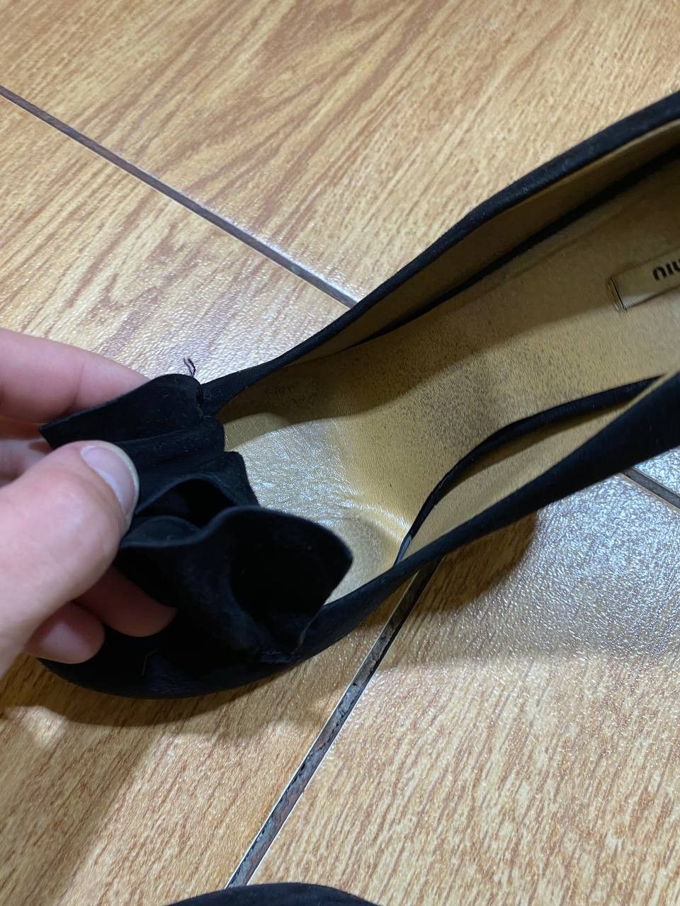 Miu Miu Prada Black Patent Leather Pointed Pump Kitten Heels Size US 8 / IT 38 - 6 Thumbnail