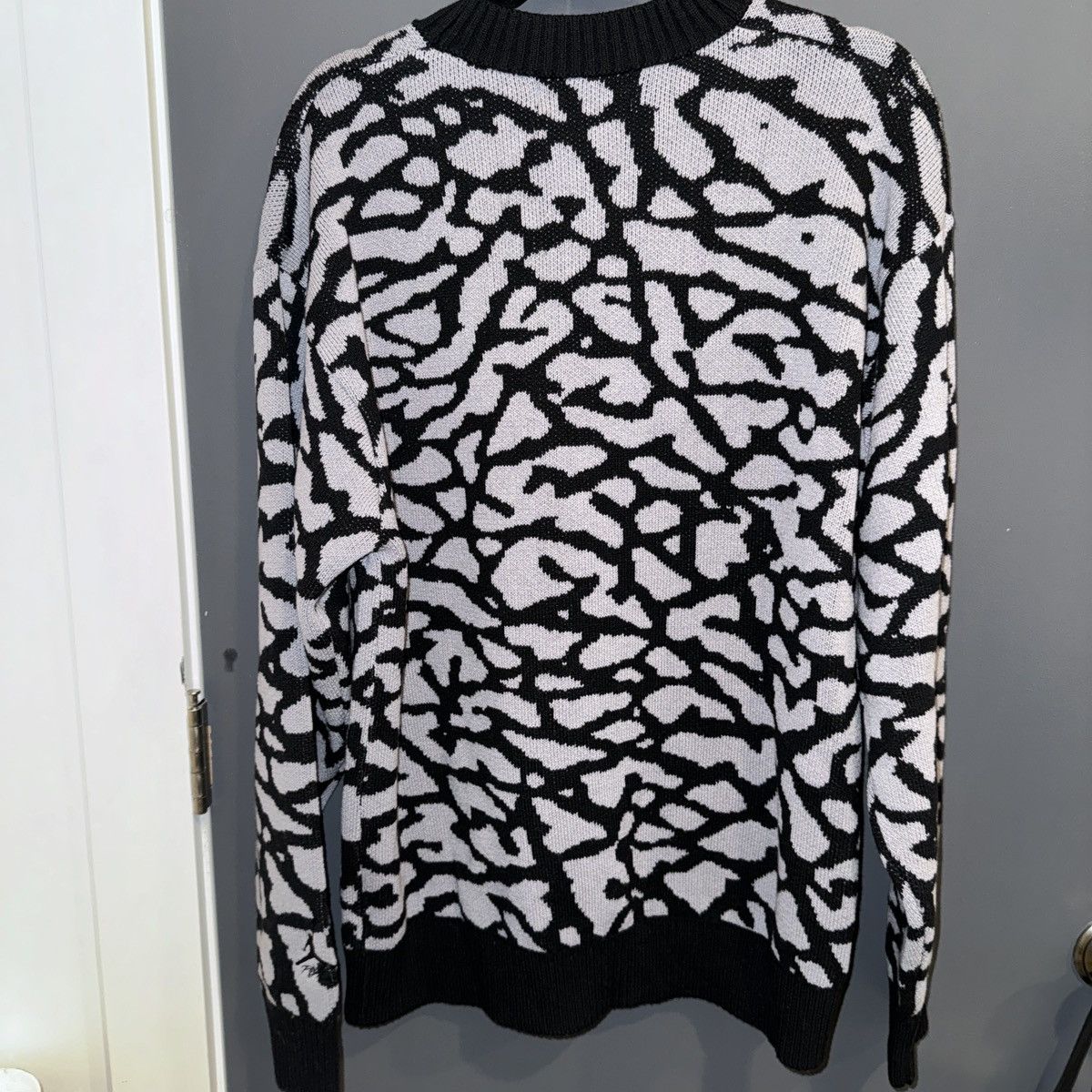 Jordan Brand Jordan Elephant Print Black/Grey Cardigan - Men’s Medium Size US M / EU 48-50 / 2 - 2 Thumbnail