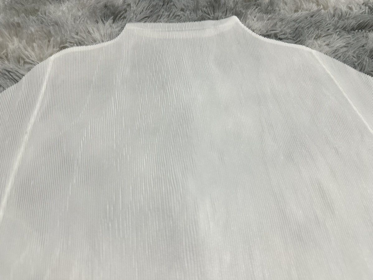 Pleats Please Issey Miyake 🔥Pleats Please Issey Miyake High Neck Top White Size US M / EU 48-50 / 2 - 10 Thumbnail