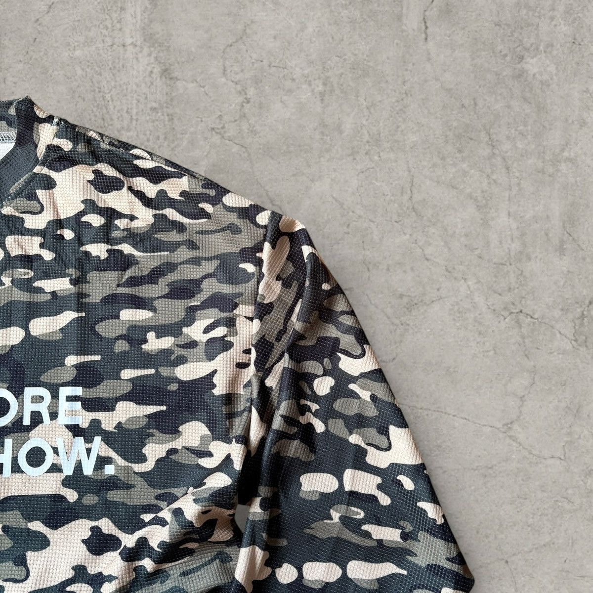 Japanese Brand Vintage style ling sleeve tshirt in camo print. Size L Size US L / EU 52-54 / 3 - 3 Thumbnail