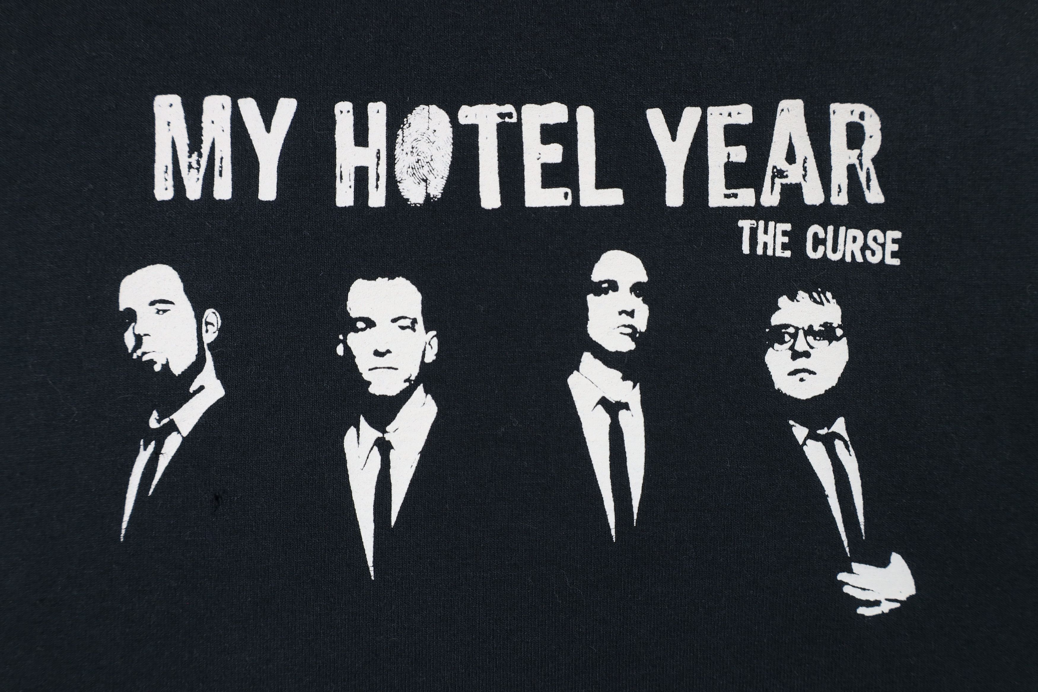 Vintage Vintage Y2K 2004 Curse My Hotel Year Rock Band T-Shirt Black Size US XXL / EU 58 / 5 - 4 Thumbnail