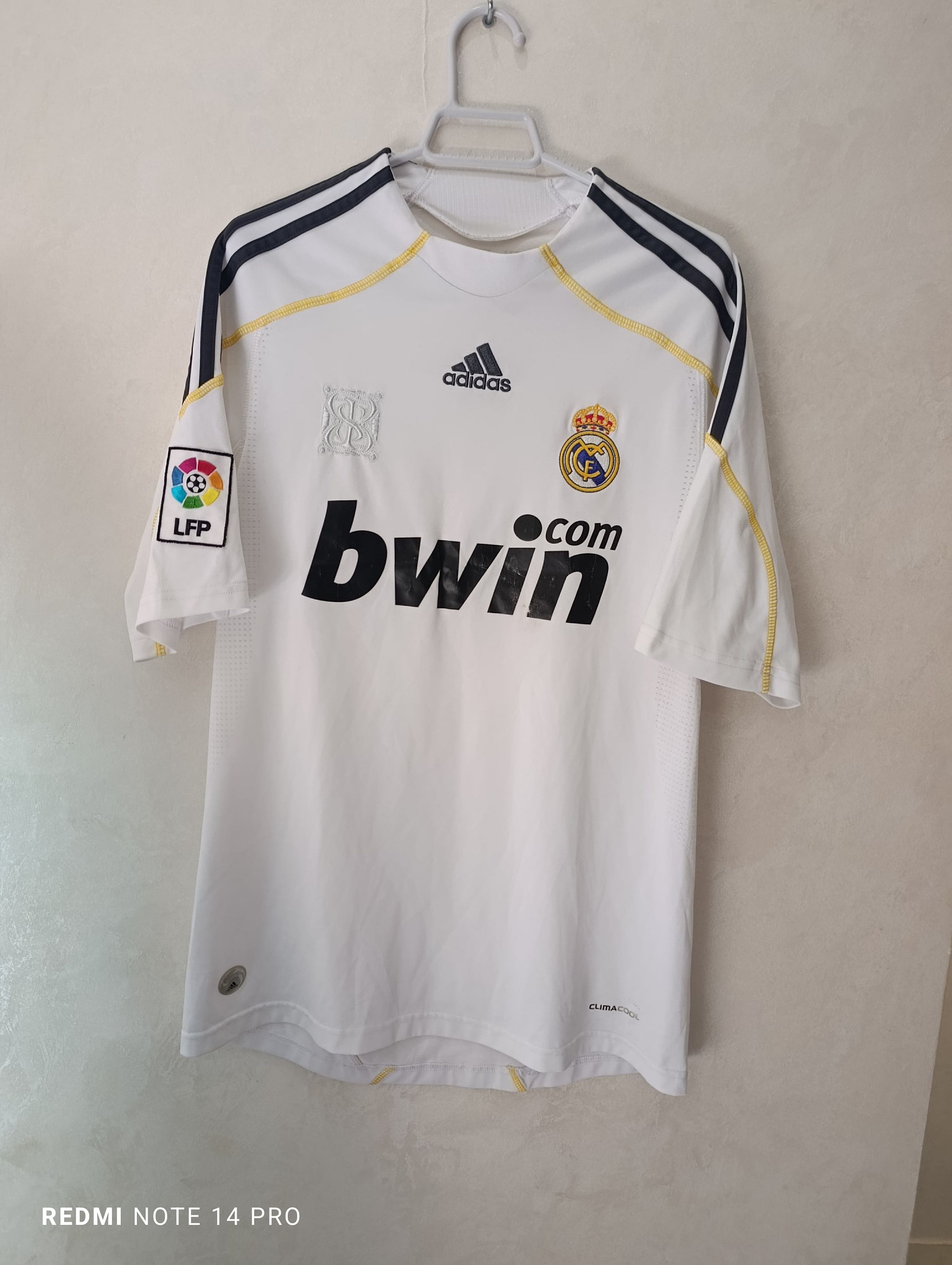 Adidas Iconic Rare Real Madrid 2009 Home Vintage Shirt Adidas M Size US M / EU 48-50 / 2 - 1 Thumbnail
