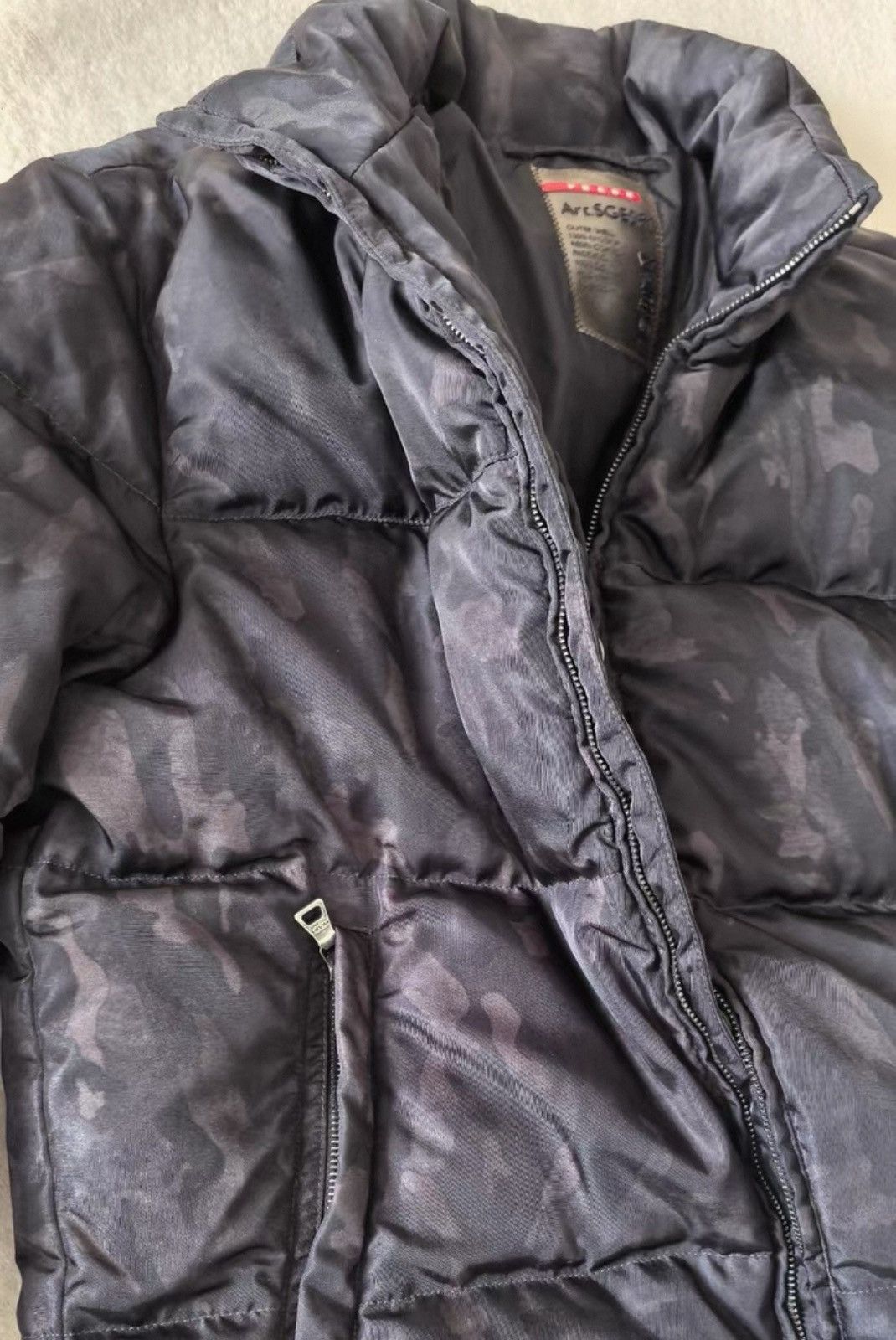 Prada Prada Camouflage dark pattern metal label down jacket Size US M / EU 48-50 / 2 - 2 Thumbnail