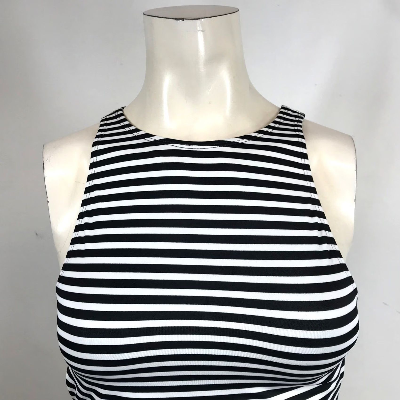 Vintage VINTAGE Beach Betty Black White Striped High Neck Zipper Back Bikini Top Small 670091T Size S / US 4 / IT 40 - 2 Thumbnail