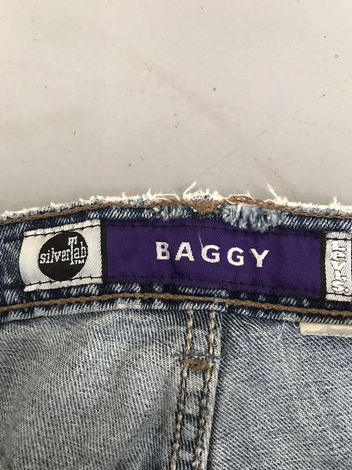 Levi's × Vintage Vintage Levi’s silver tab denim Size US 35 - 6 Thumbnail