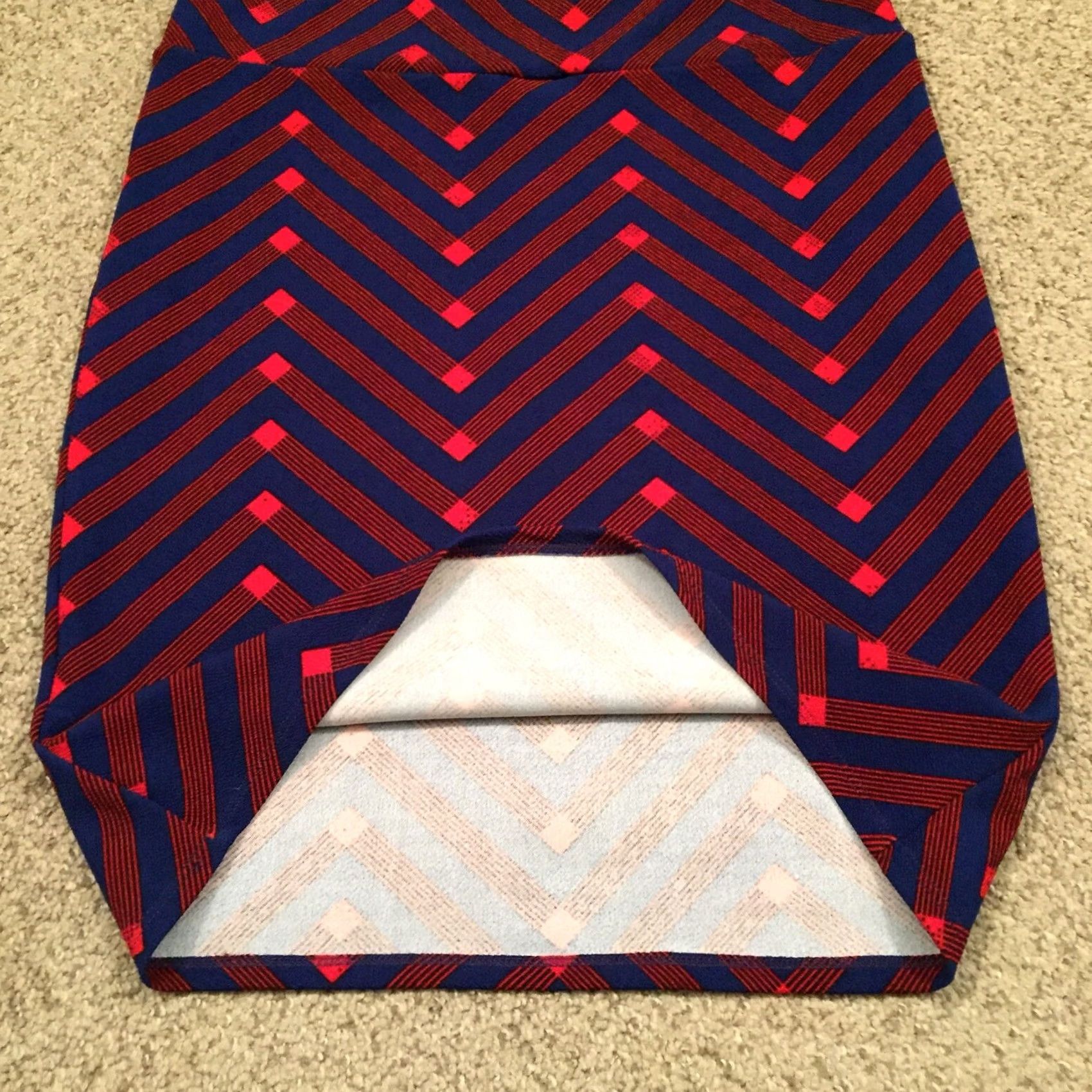 Vintage LuLaRoe Skirt XL Red Blue Geometric Knee Length Unlined Pull On Size 40" / US 18 - 7 Thumbnail