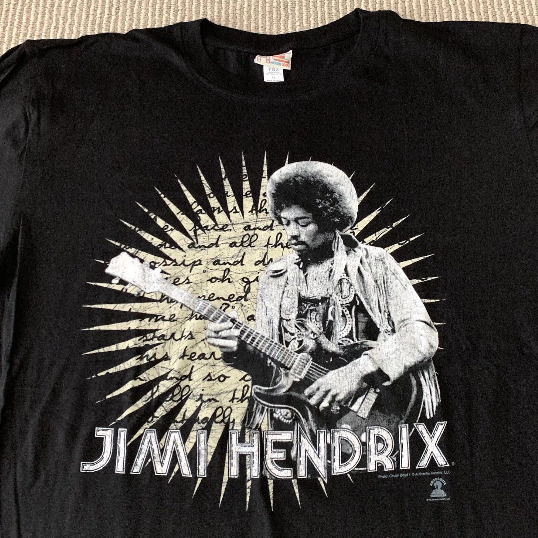 Vintage Genuine Jimi Hendrix Authentic LLC Medium Cool Luxury Brand Tee Shirt Extra Large Premium Black Playing Gibson Design Size US XL / EU 56 / 4 - 3 Thumbnail