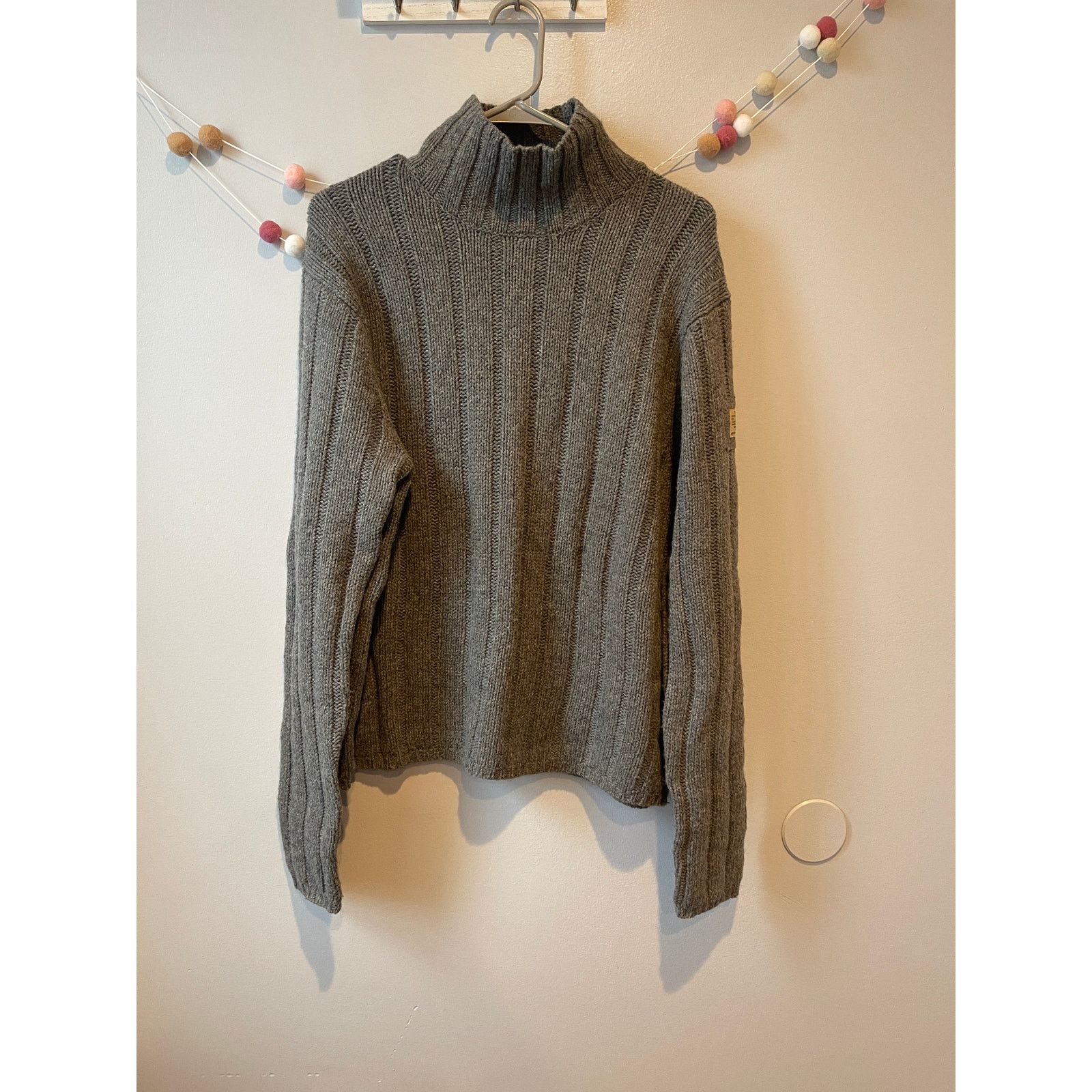 Abercrombie & Fitch Abercrombie Fisherman Wool Gray Ribbed Turtleneck Sweater Size M / US 6-8 / IT 42-44 - 1 Thumbnail