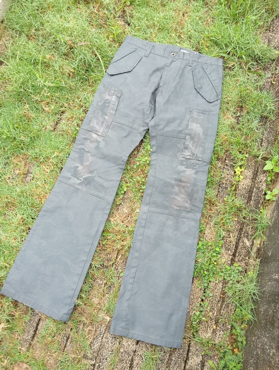 L7 Real Hip Vintage L7 Real Hip Wax Cargo Pants Size US 31 - 1 Thumbnail