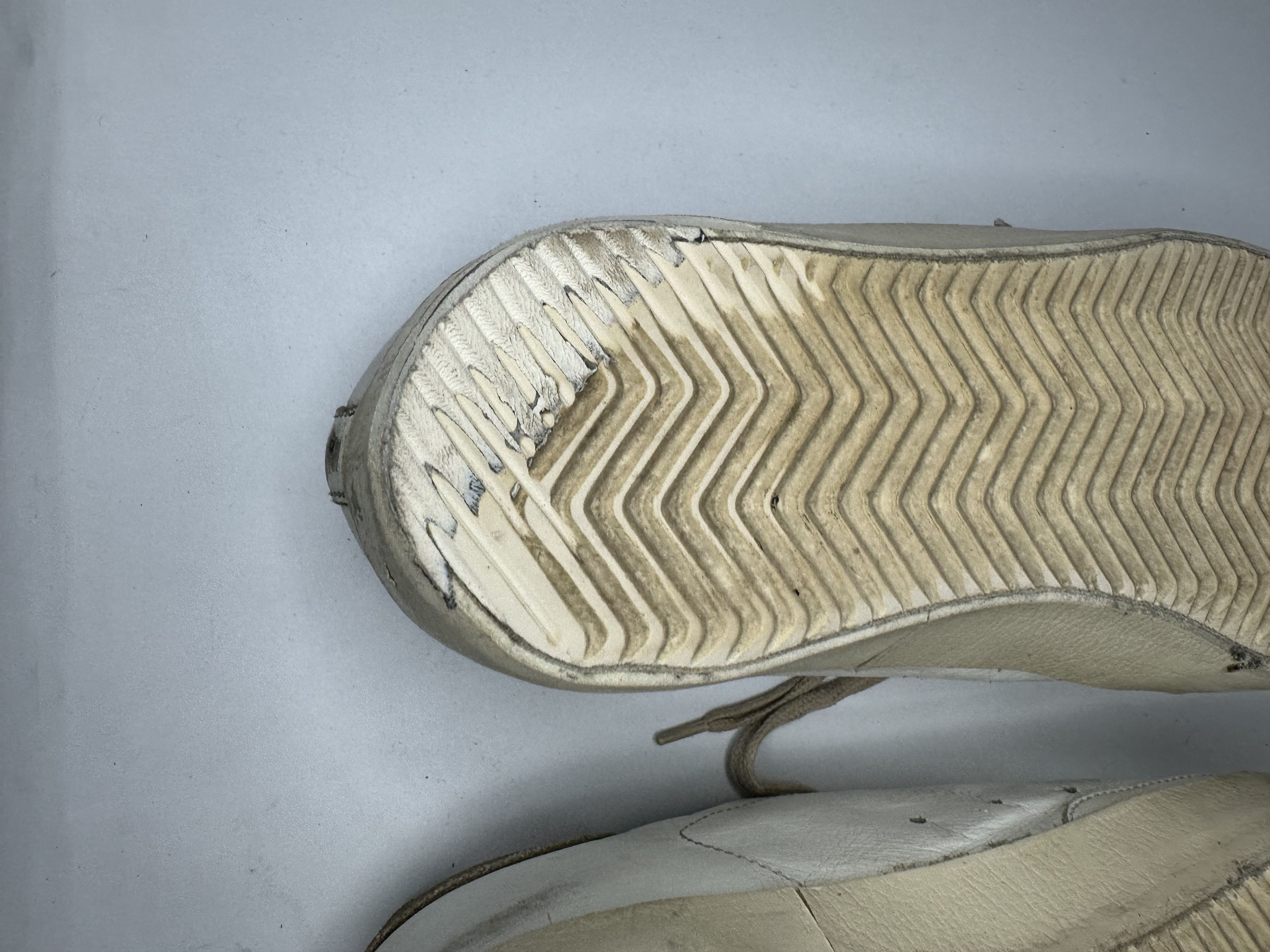 Golden Goose Golden Goose Superstar Gold and White Leather Sneakers. Size US 8 / EU 41 - 10 Thumbnail
