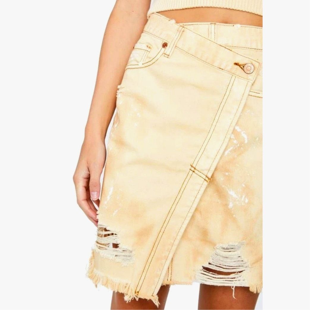 Free People Free People Parker Wrap Denim Mini Skirt Butter Cream 27 Size 27" / US 4 / IT 40 - 9 Thumbnail