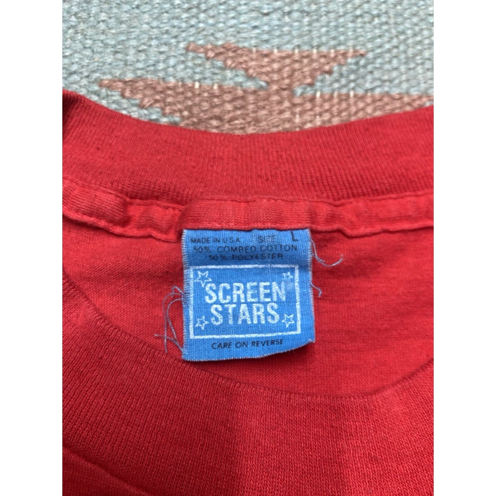Vintage VINTAGE Crest T-Shirt Bermuda College Crest Stars Screen Large Red Mens L Size US L / EU 52-54 / 3 - 4 Thumbnail