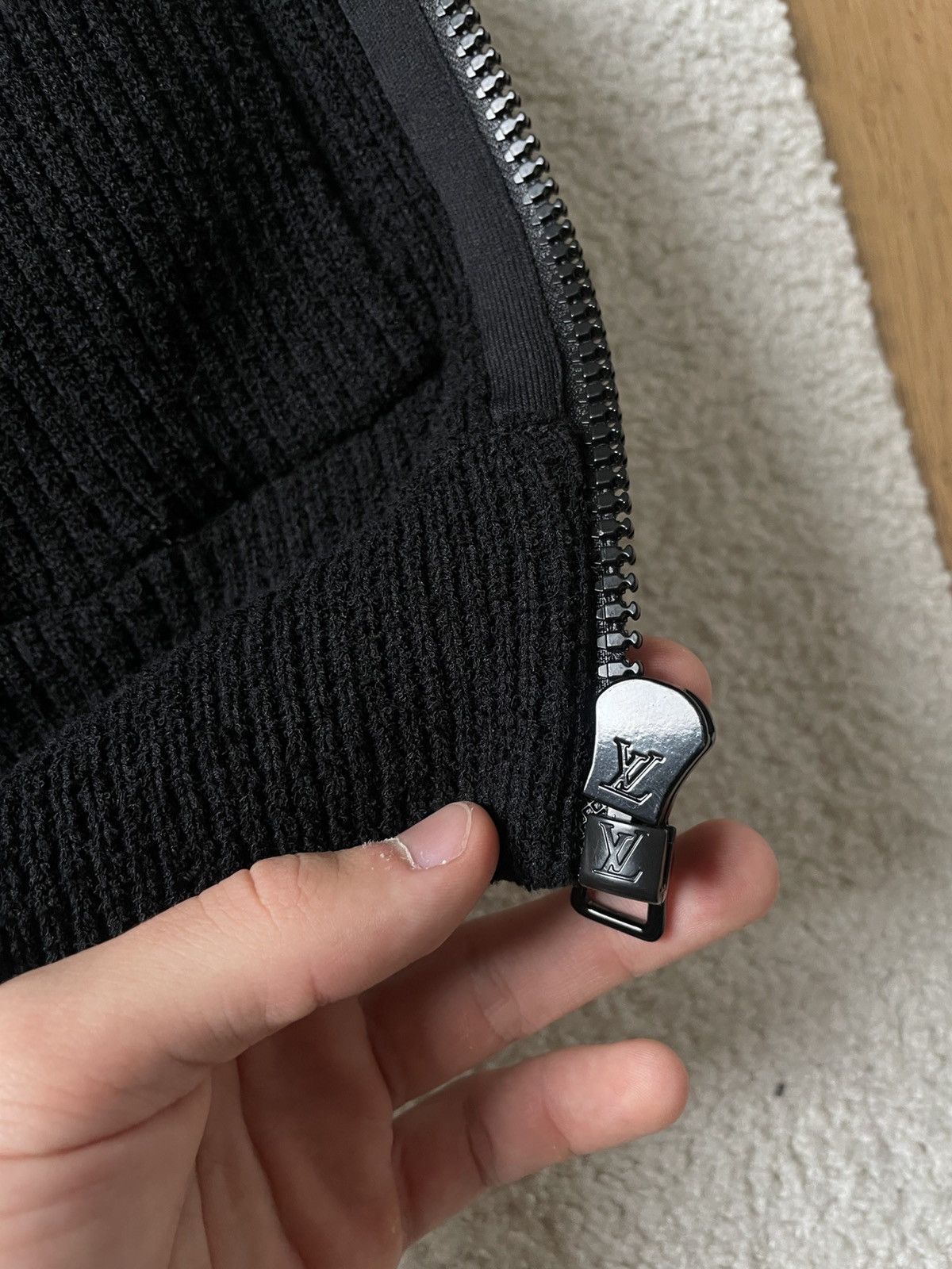 Louis Vuitton Louis vuitton x Virgil abloh Multi Pocket 3D vest Black Size US S / EU 44-46 / 1 - 8 Thumbnail
