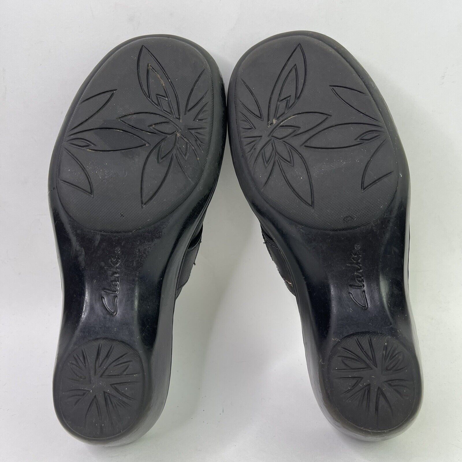 Clarks Clarks Women Clogs Black Comfort Shoes Sz 8 M Heel Leather Size US 8 / IT 38 - 8 Thumbnail