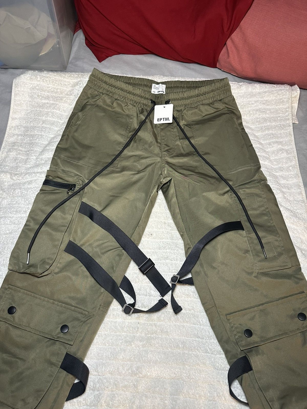 Designer × EPTM. × Travis Scott EPTM LA Brand Cargo track pants Size US 30 / EU 46 - 1 Thumbnail