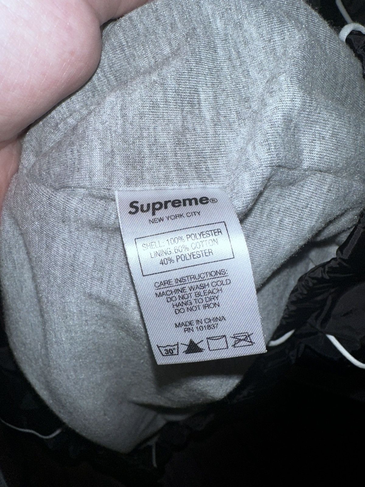 Supreme Supreme Small Box Logo Bomber/Sweatshirt Size US L / EU 52-54 / 3 - 4 Thumbnail