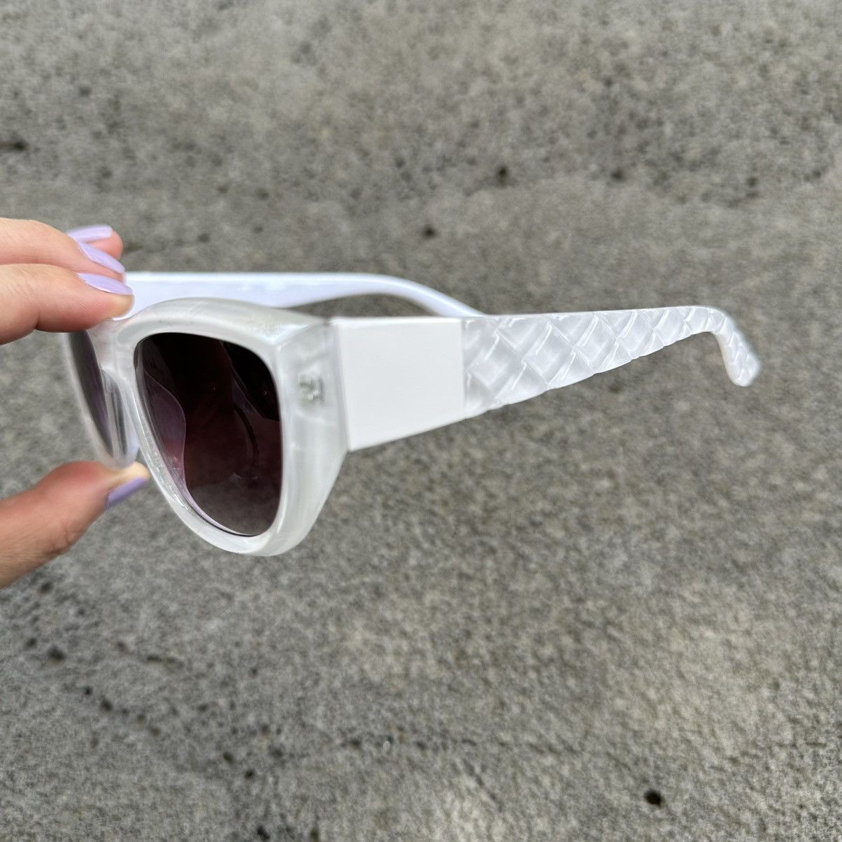 Other Y2K Unisex Sunglasses Retro Fashion Shades QZ6152045-01 Size ONE SIZE - 2 Thumbnail