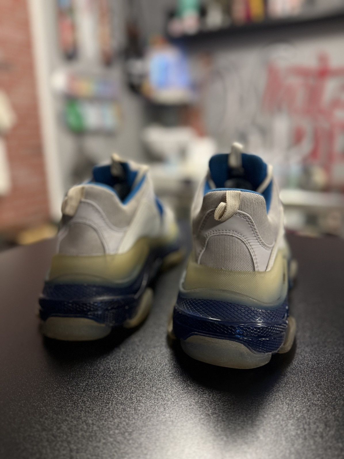 Balenciaga Balenciaga Triple S Sneakers Size 42EU/9US Clean Condition 🧼 Size US 9 / EU 42 - 7 Thumbnail