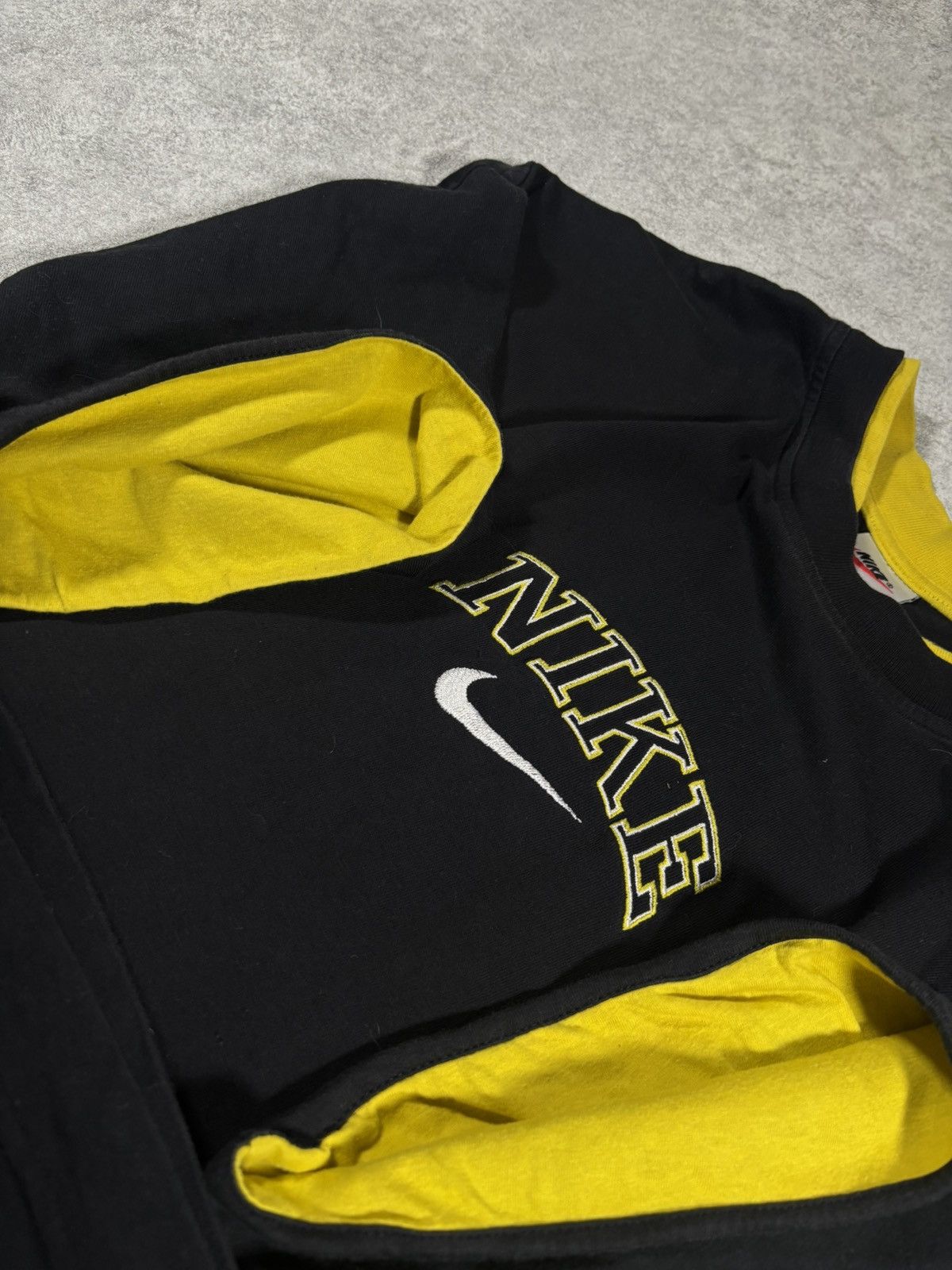 Nike Nike vintage central logo 90s y2k streetwear Size US XL / EU 56 / 4 - 3 Thumbnail