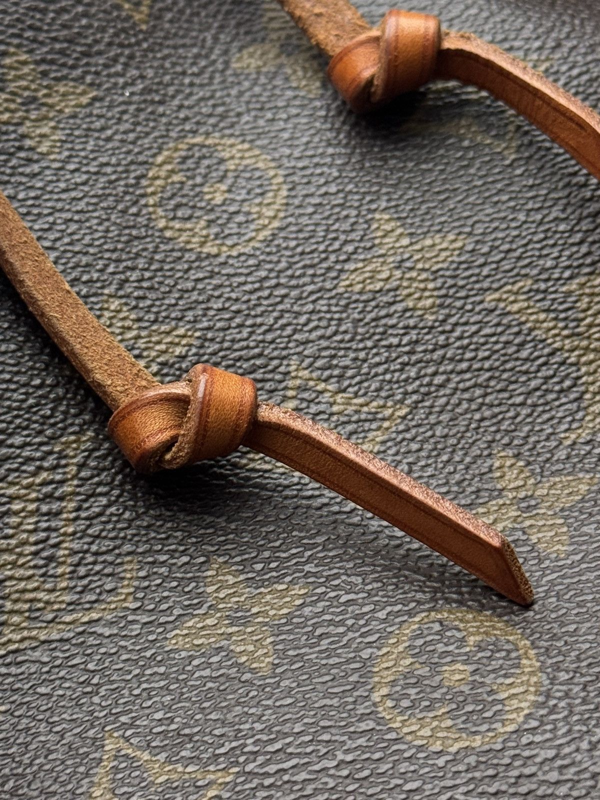 Louis Vuitton Vintage 80s Louis Vuitton Monogram Noe Bucket Bag Authentic Size ONE SIZE - 21 Thumbnail