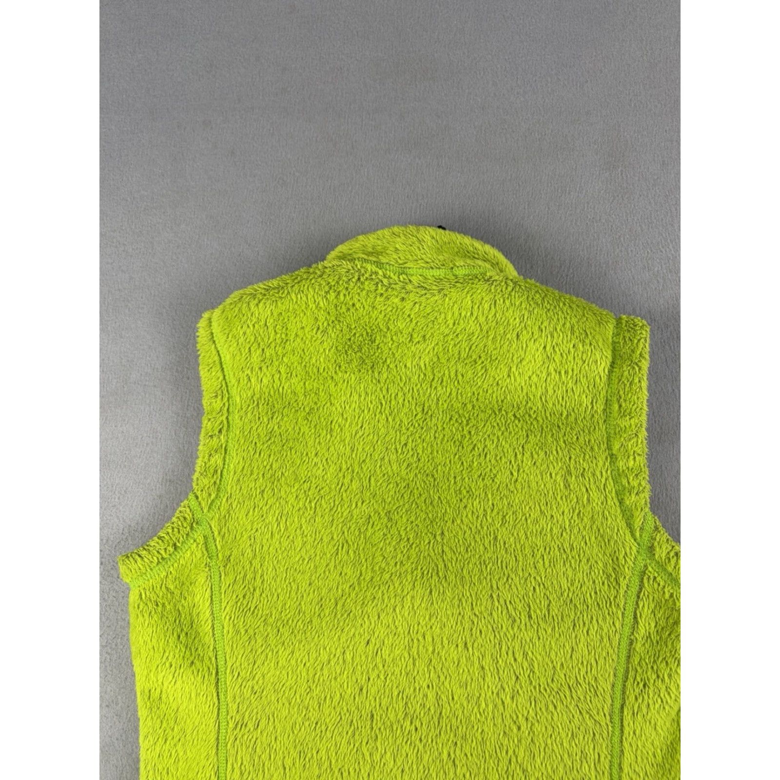 Patagonia VINTAGE Patagonia Regulator Fleece Vest Women’s Medium Green Full Zip USA Vest Women’s Medium Green Full Zip USA Size M / US 6-8 / IT 42-44 - 6 Thumbnail