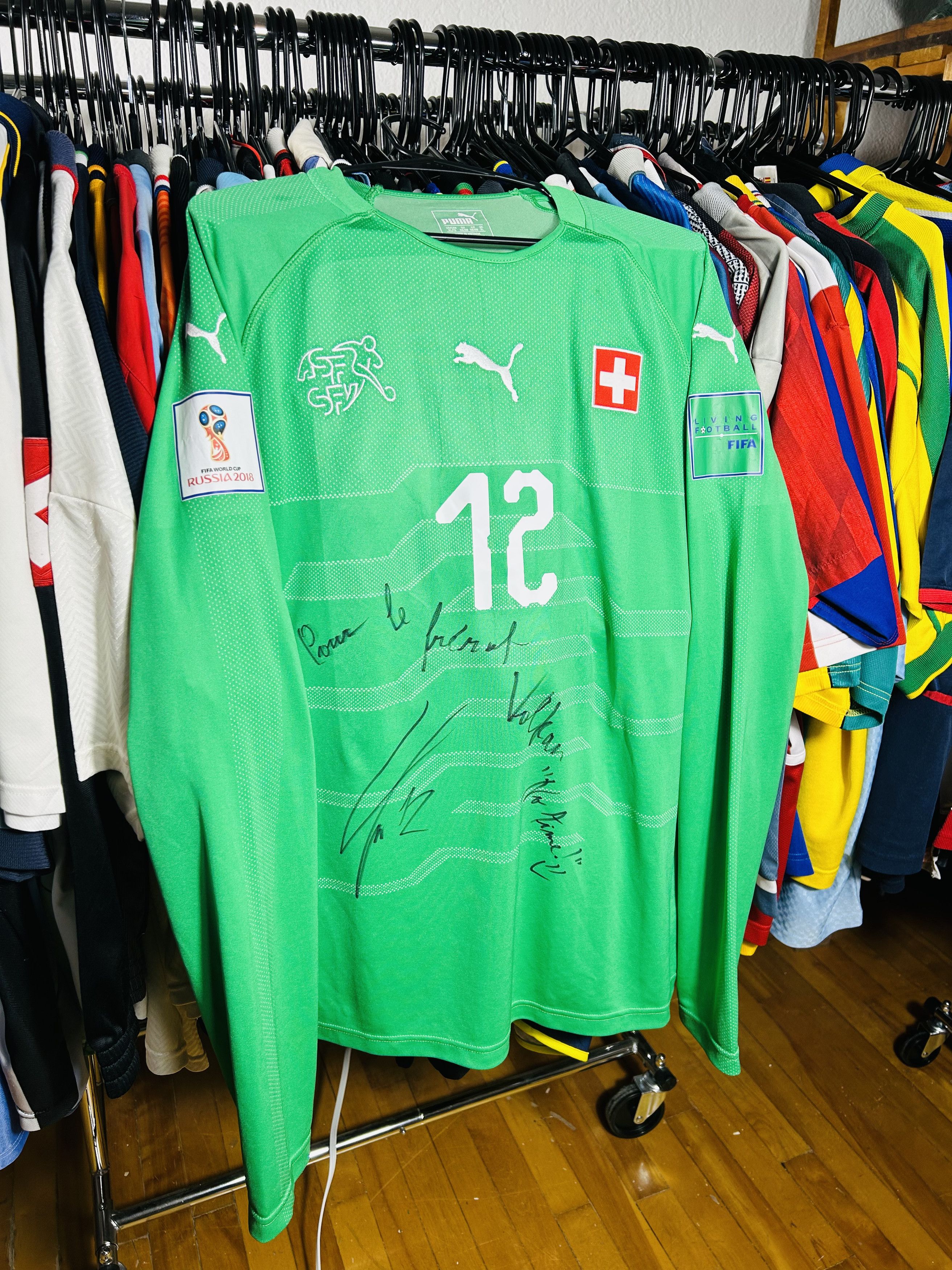 Puma Switzerland 2018 world cup GK jersey Size US XL / EU 56 / 4 - 1 Thumbnail