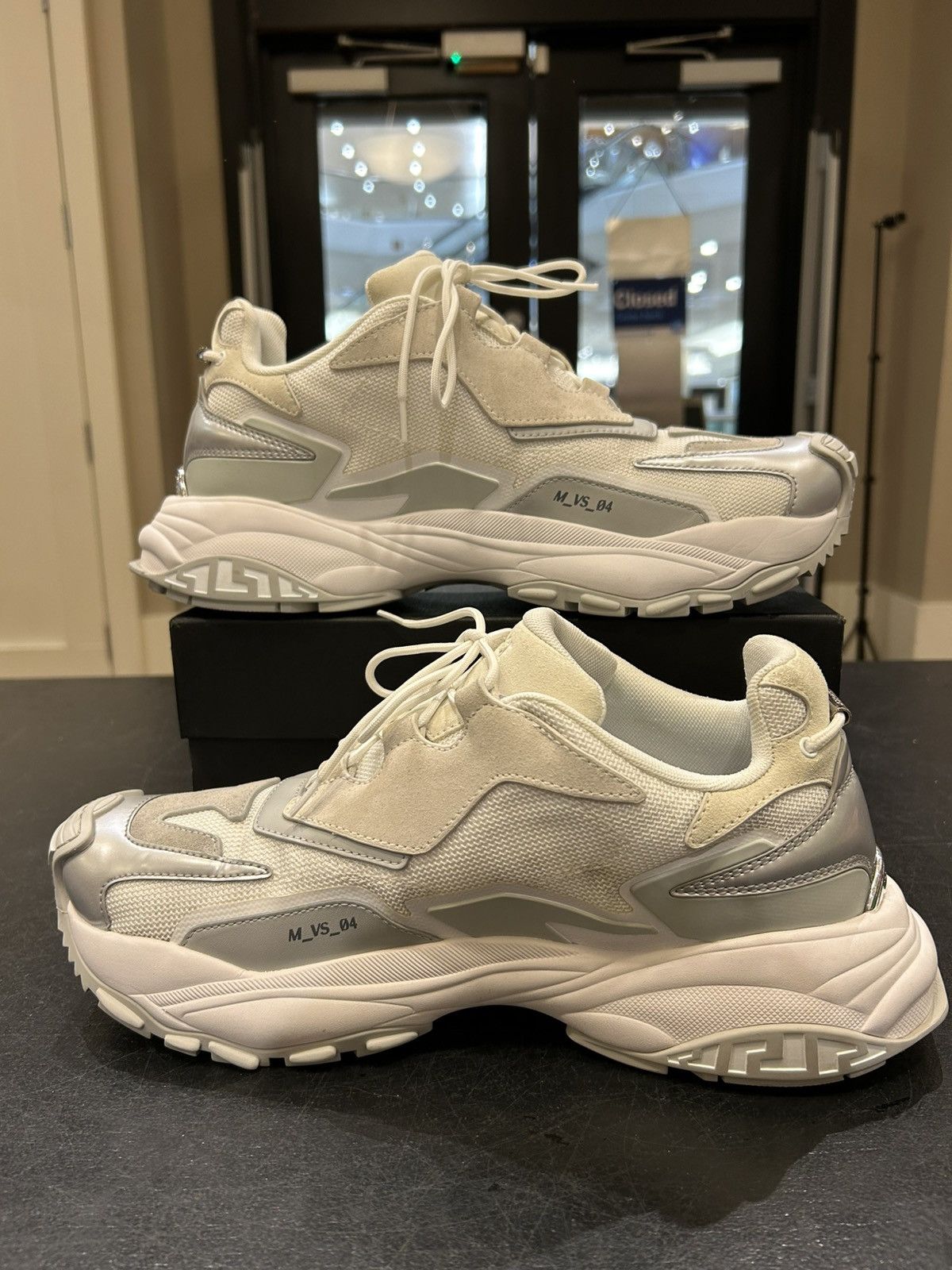 Versace Versace Mercury Low Top Sneaker - White Size US 12 / EU 45 - 2 Thumbnail