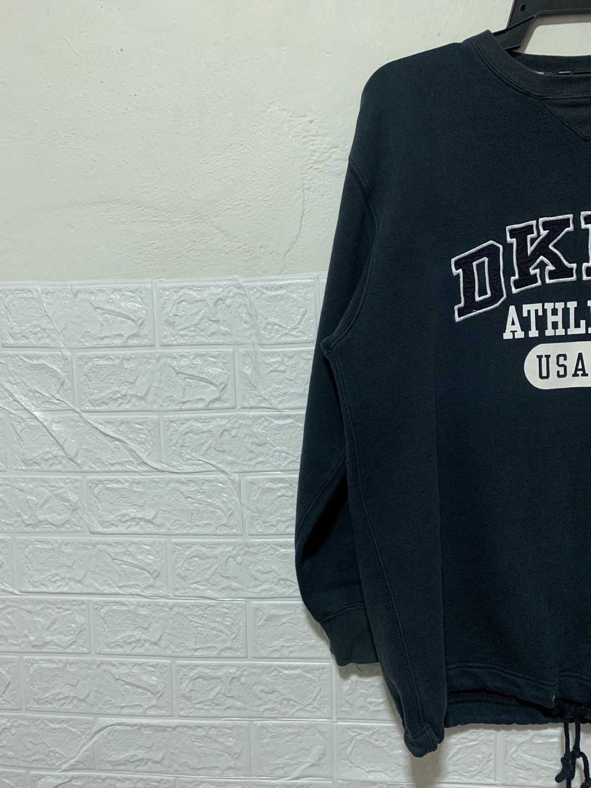 DKNY × Donna Karan Vintage DKNY Sweatshirt Size US M / EU 48-50 / 2 - 2 Thumbnail