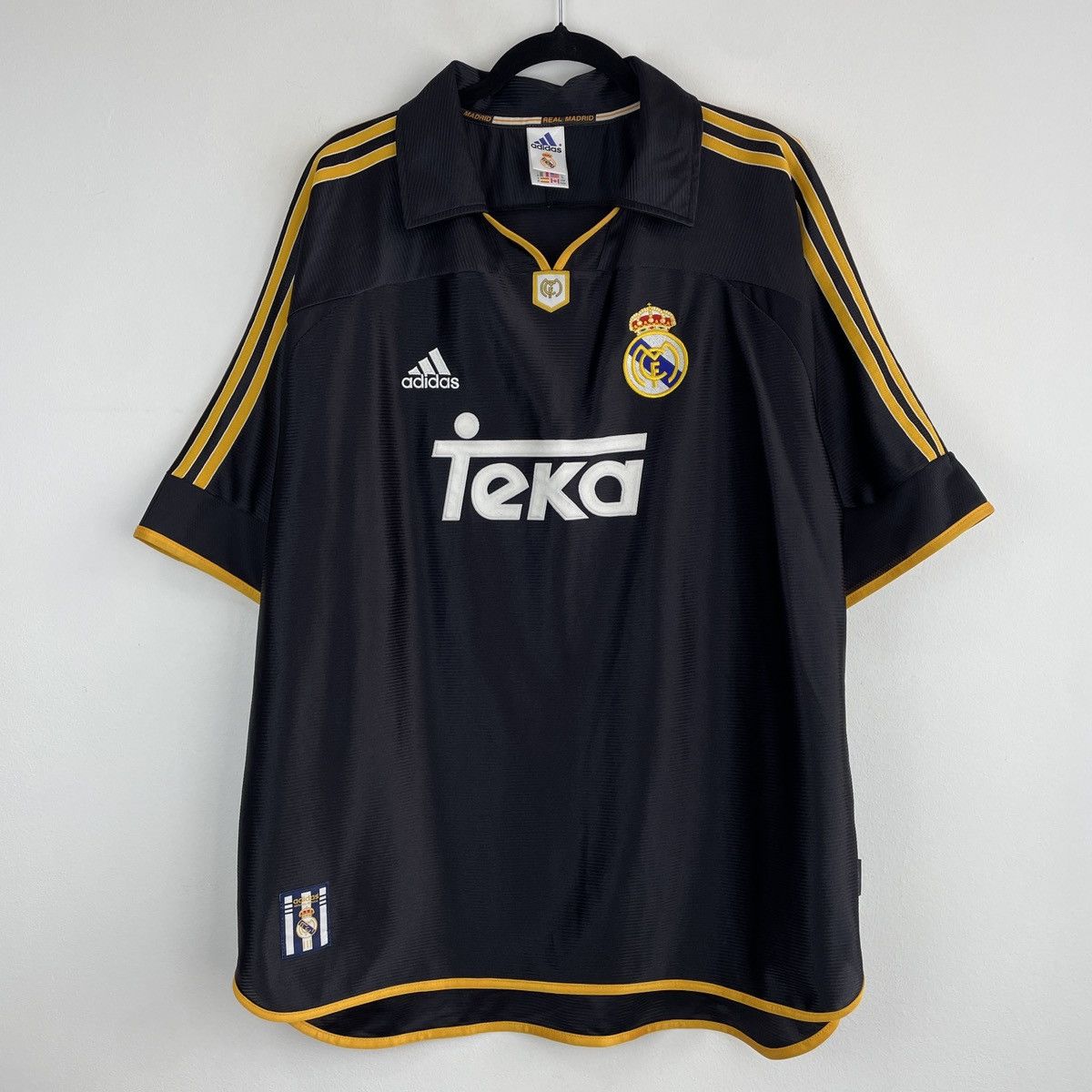 Adidas Vintage Real Madrid Away Jersey Shirt Rare 1999/2001 size XL Size US XL / EU 56 / 4 - 1 Thumbnail