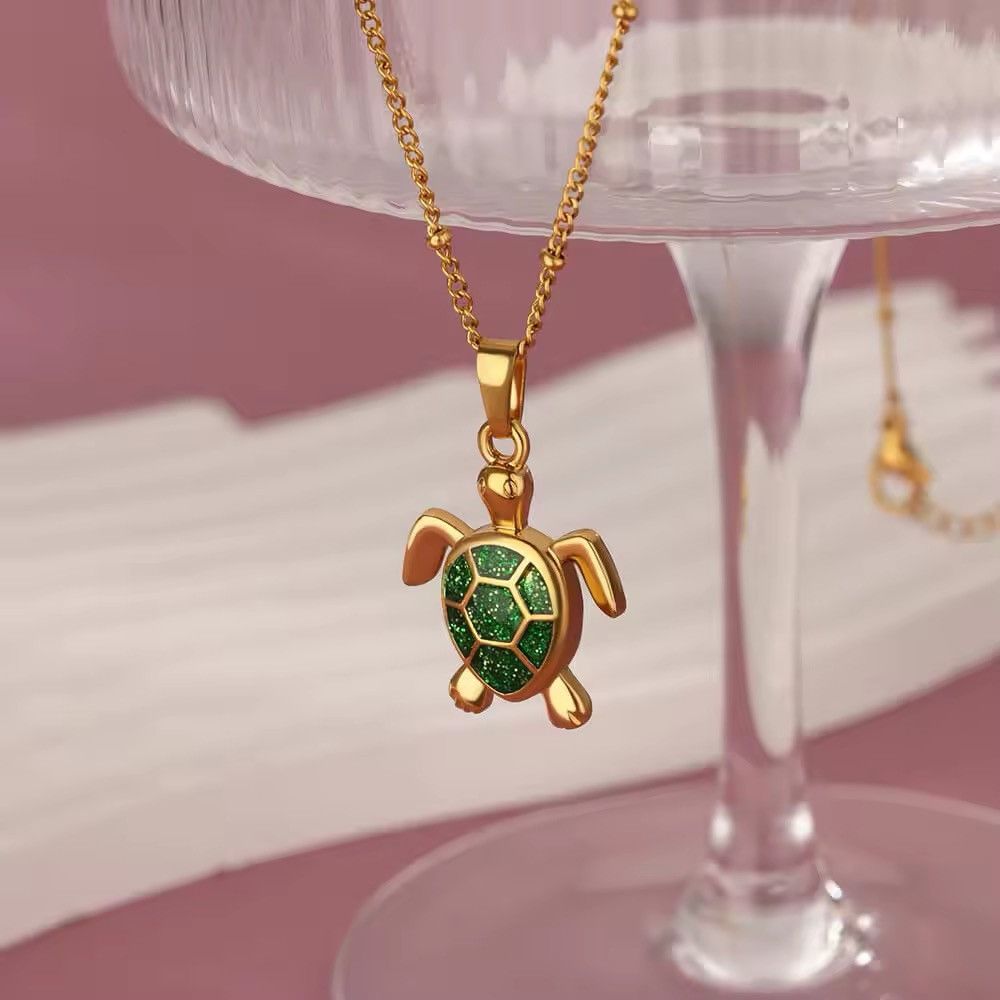 Vintage Vintage Green Turtle Necklace Size ONE SIZE - 1 Thumbnail