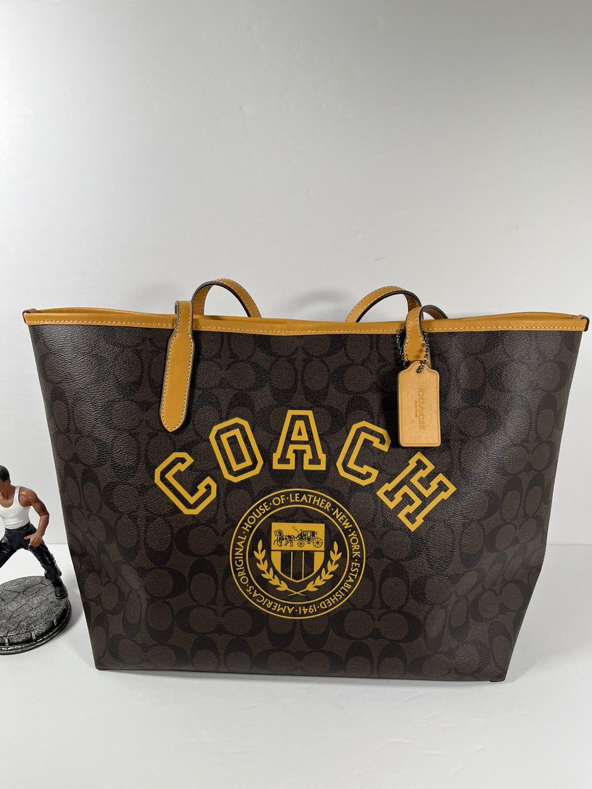 Coach Coach City Tote In Signature Canvas With Varsity Motif NWT Size ONE SIZE - 3 Thumbnail