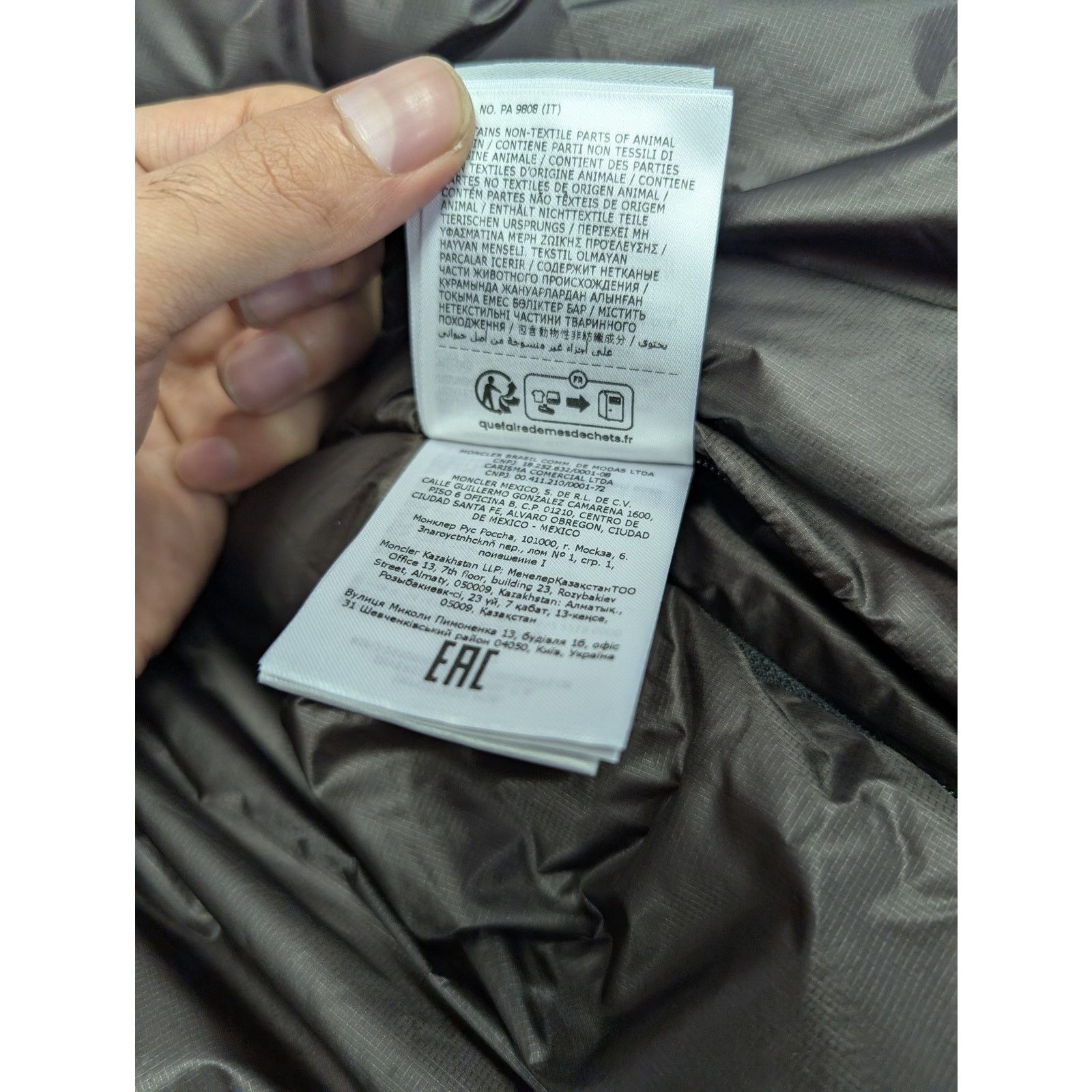 Moncler o1rshd1 Puffer Jacket in Brown Size US M / EU 48-50 / 2 - 16 Thumbnail