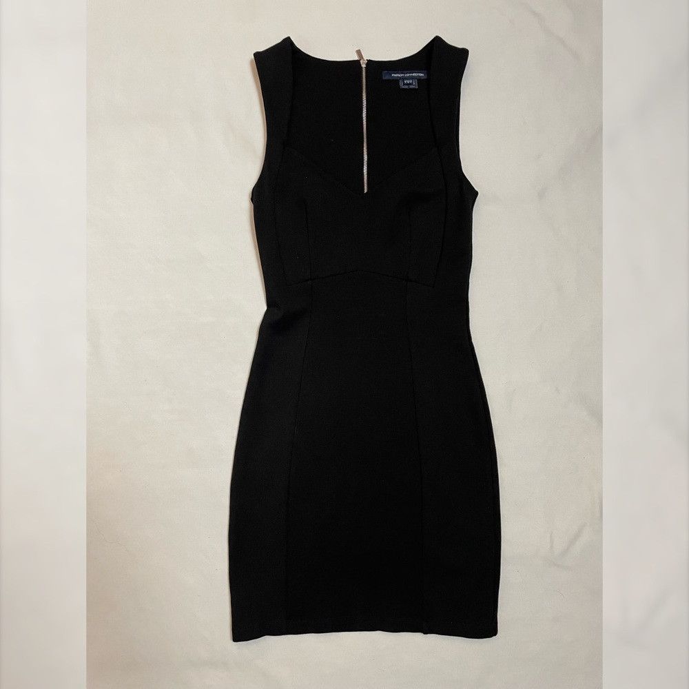 French Connection French Connection Knit Mini Black Sleeveless Dress Size 4 Size S / US 4 / IT 40 - 6 Thumbnail